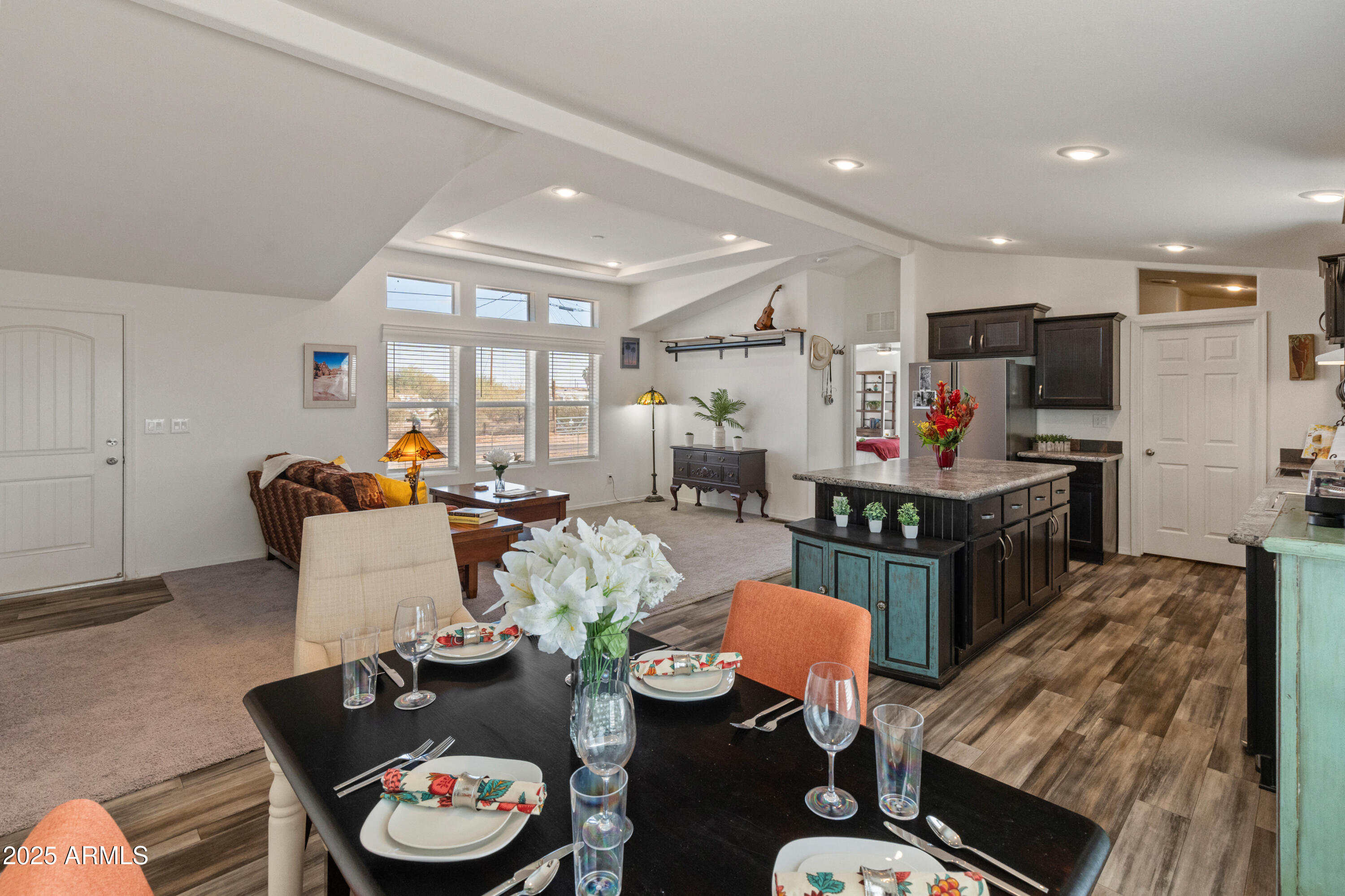 Apache Junction, Arizona 85120, United States, 3 Bedrooms Bedrooms, ,2 BathroomsBathrooms,Residential,Pending,8149