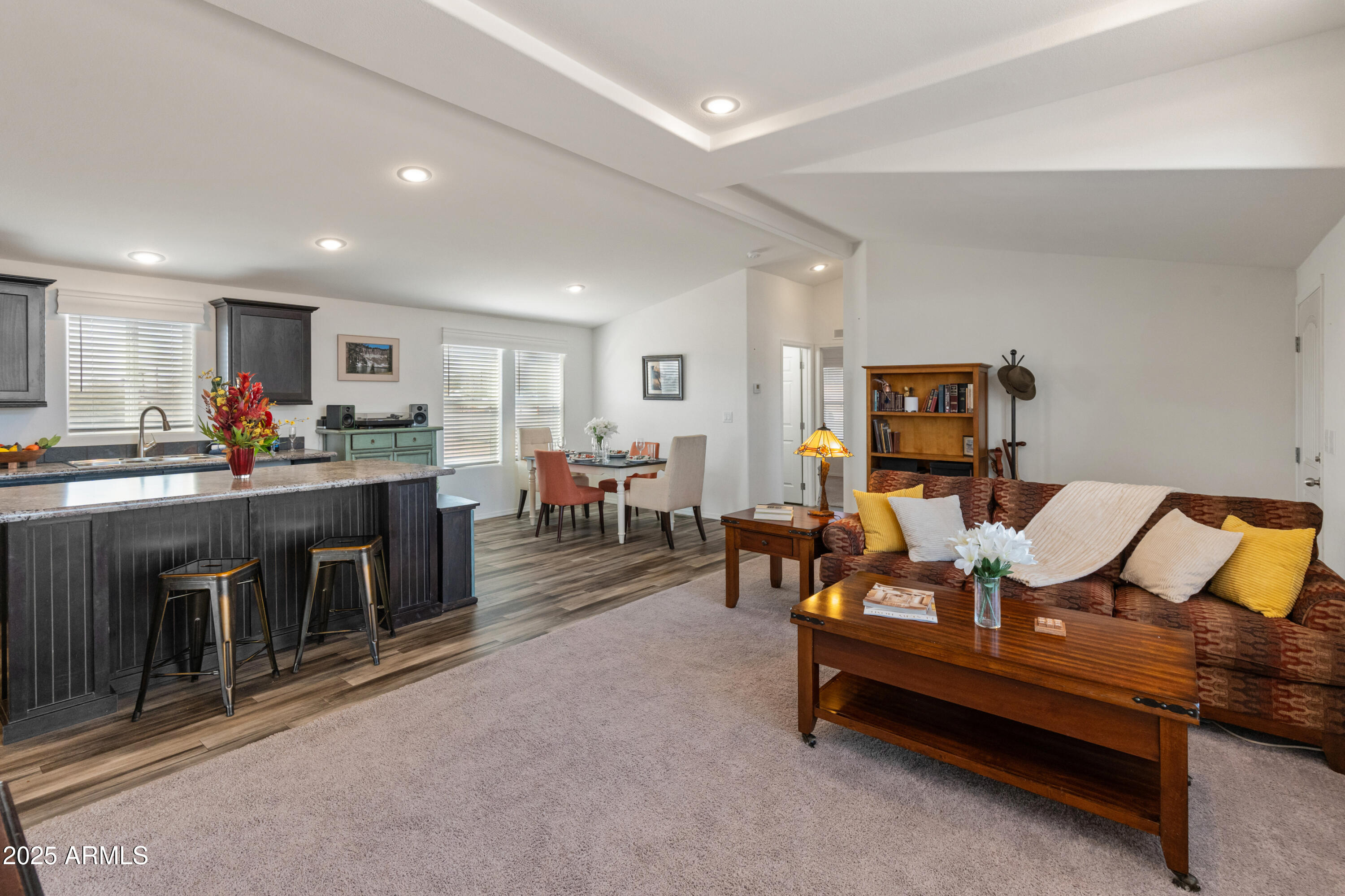 Apache Junction, Arizona 85120, United States, 3 Bedrooms Bedrooms, ,2 BathroomsBathrooms,Residential,Pending,8149