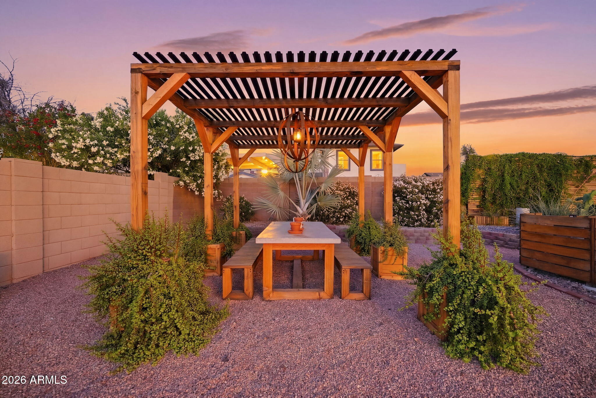 2404 W PAMPA Circle W