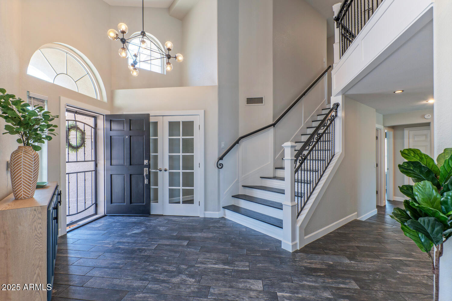 12042 S 44th Street