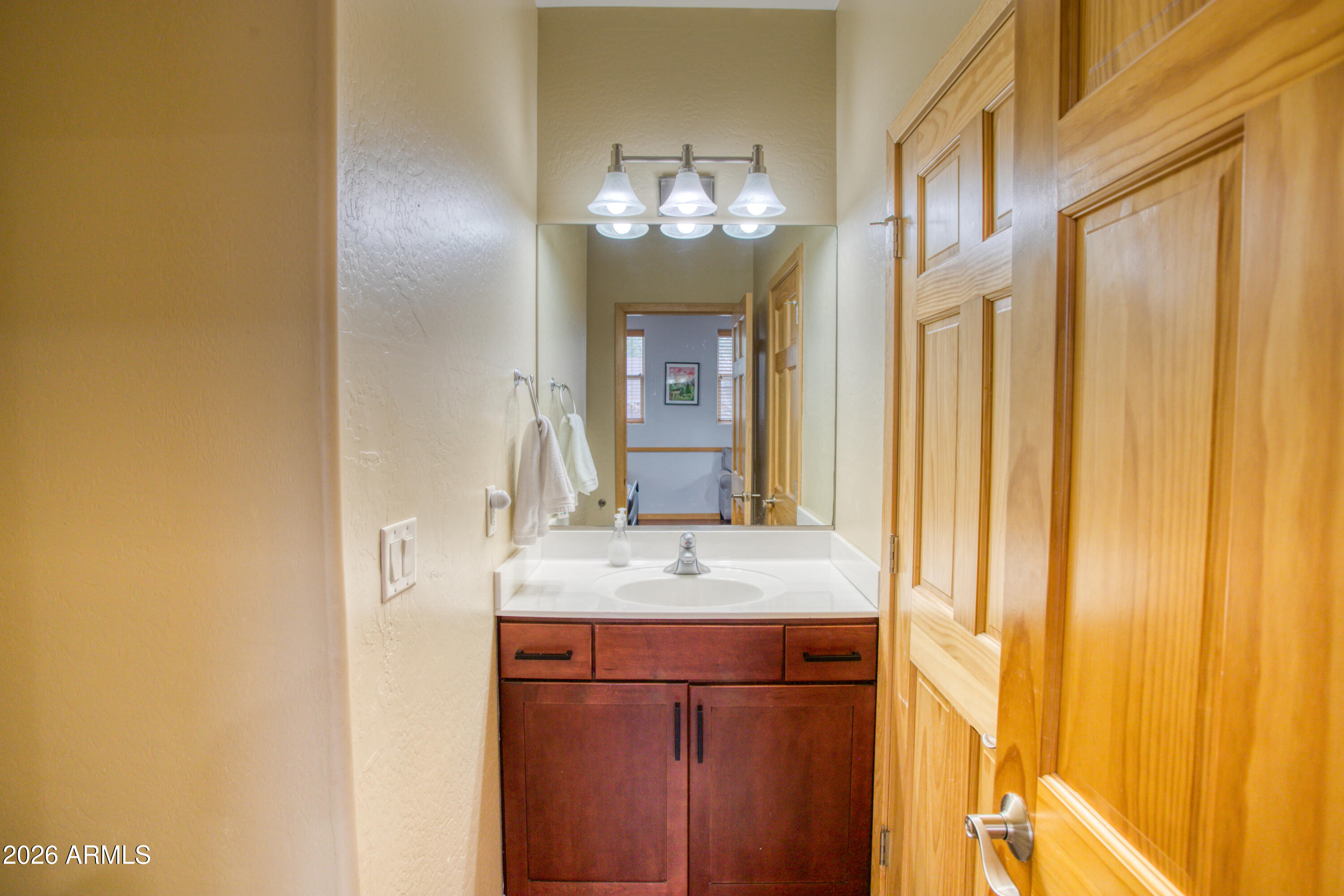 WOODLAND HILLS - Residential