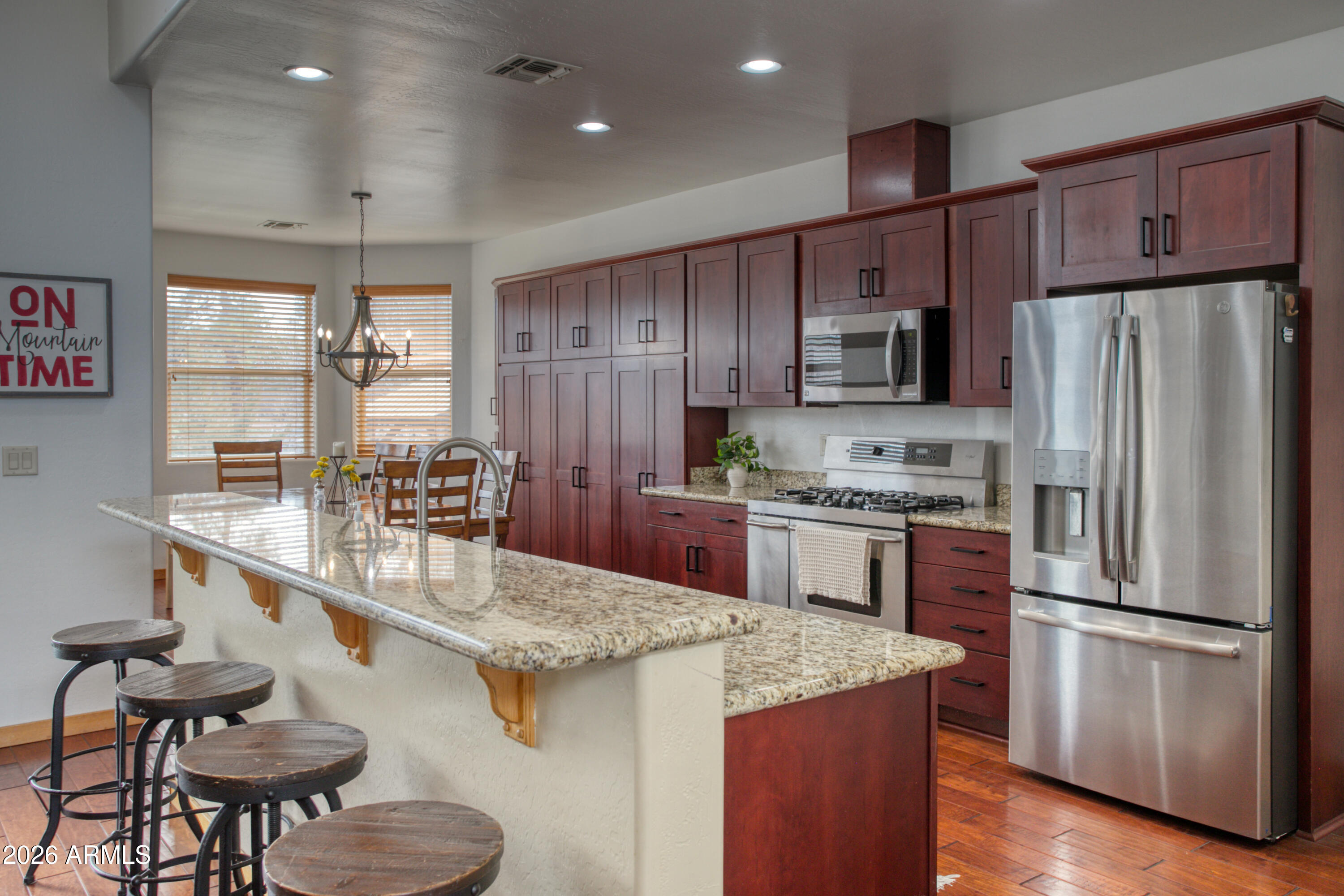 2131 S WOODLAND HILLS Lane