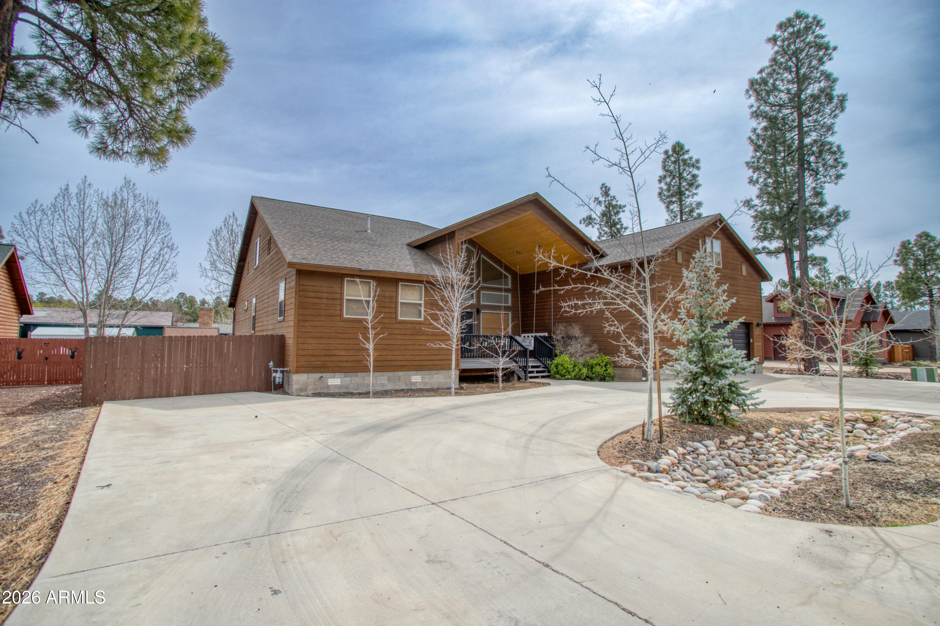 WOODLAND HILLS - Residential