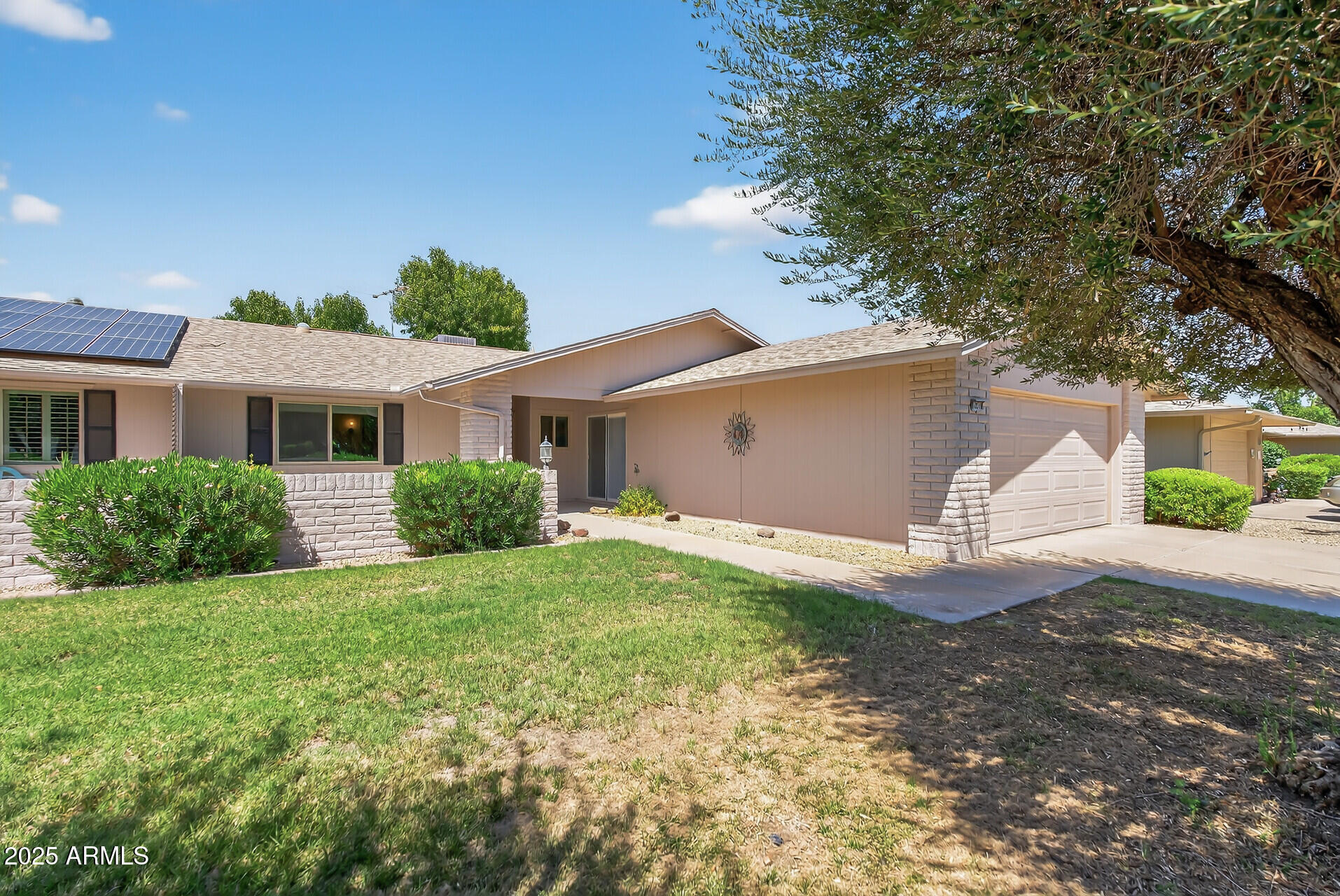 12518 W PROSPECT Drive