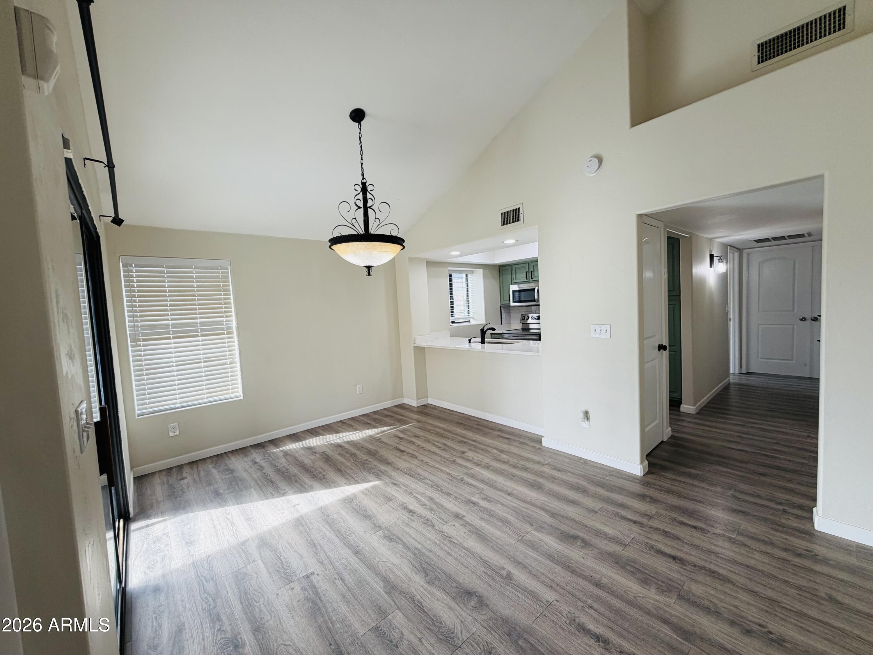 4040 N WEIMER Place 4