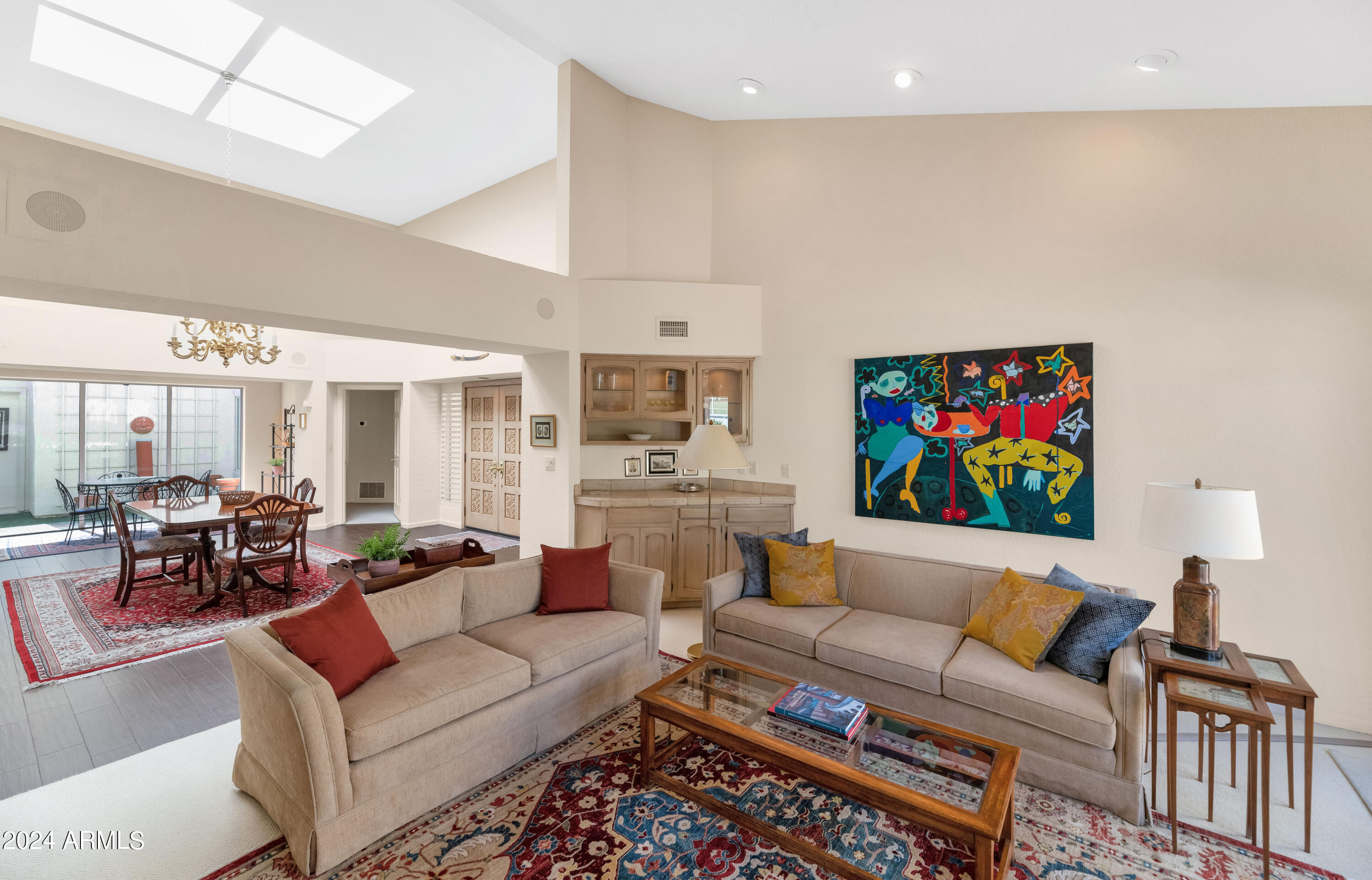 2626 E ARIZONA BILTMORE Circle 32