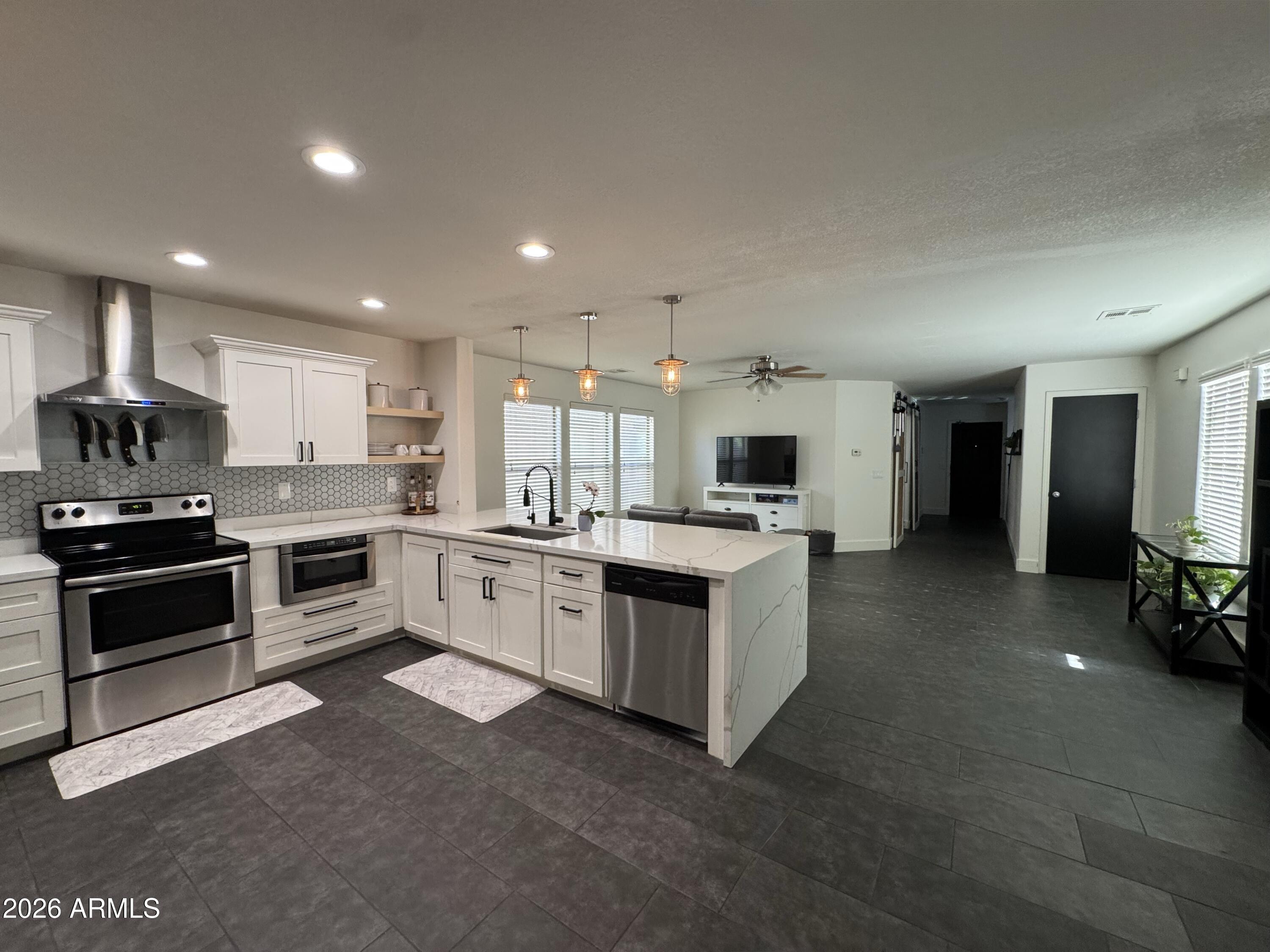 18546 W LEGEND Drive