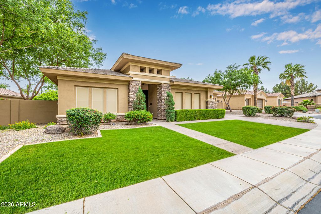 Photo of 5205 S Sandstone Place, Chandler, AZ 85249 (MLS # 7011504)