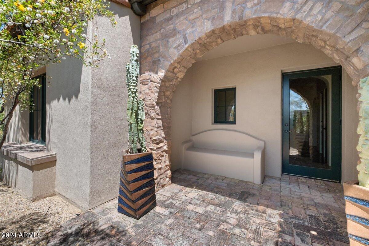 Whisper Rock - Residential