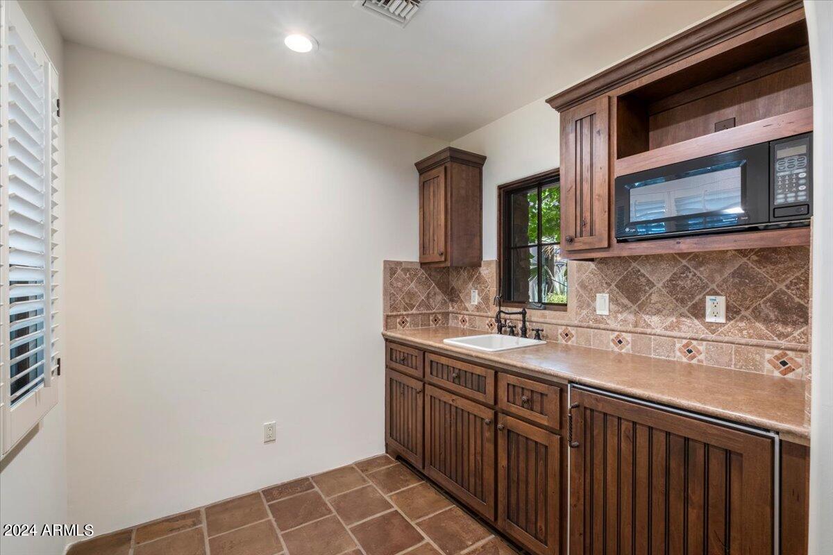 Whisper Rock - Residential