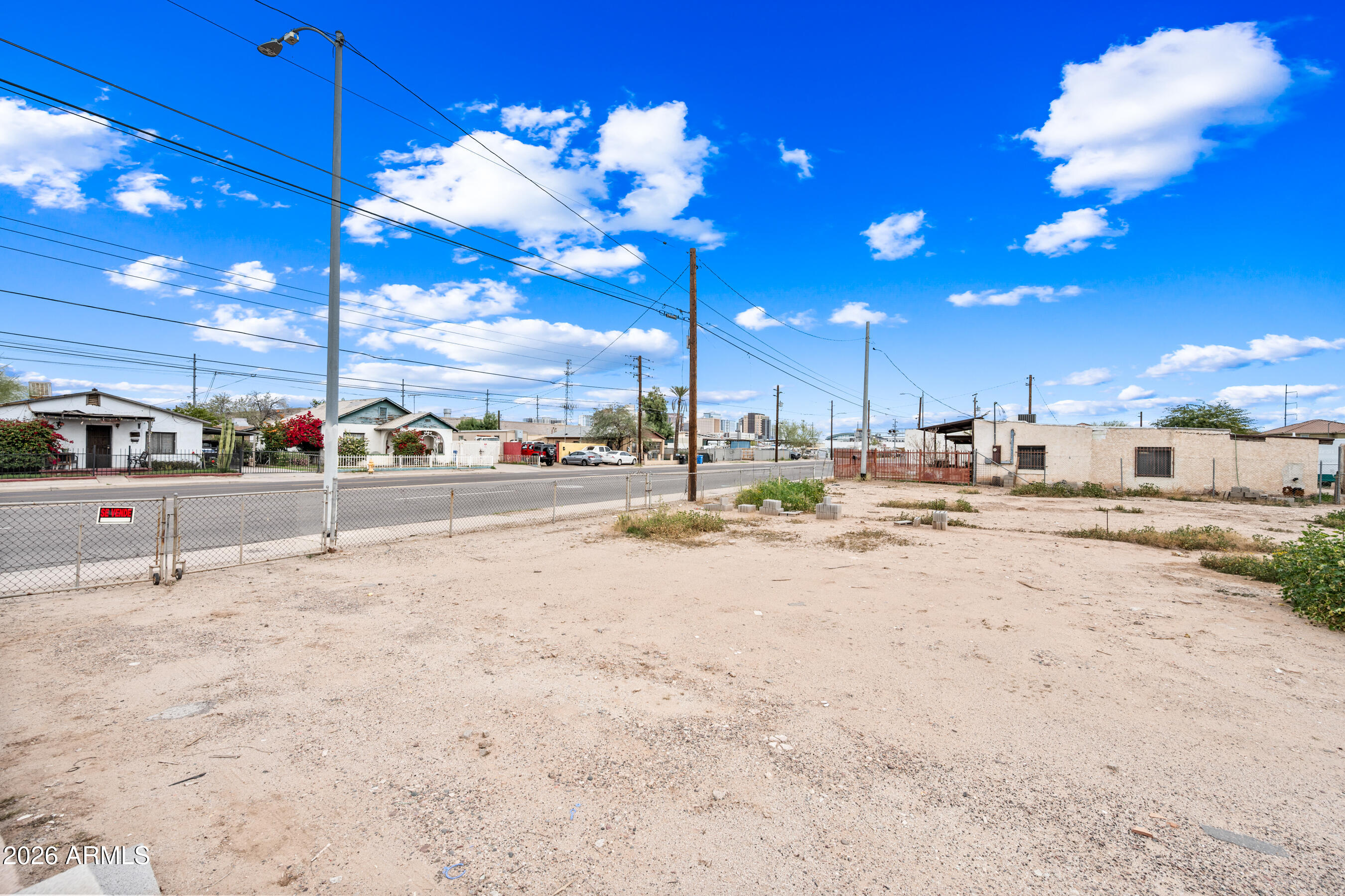 1121 W GRANT Street 11