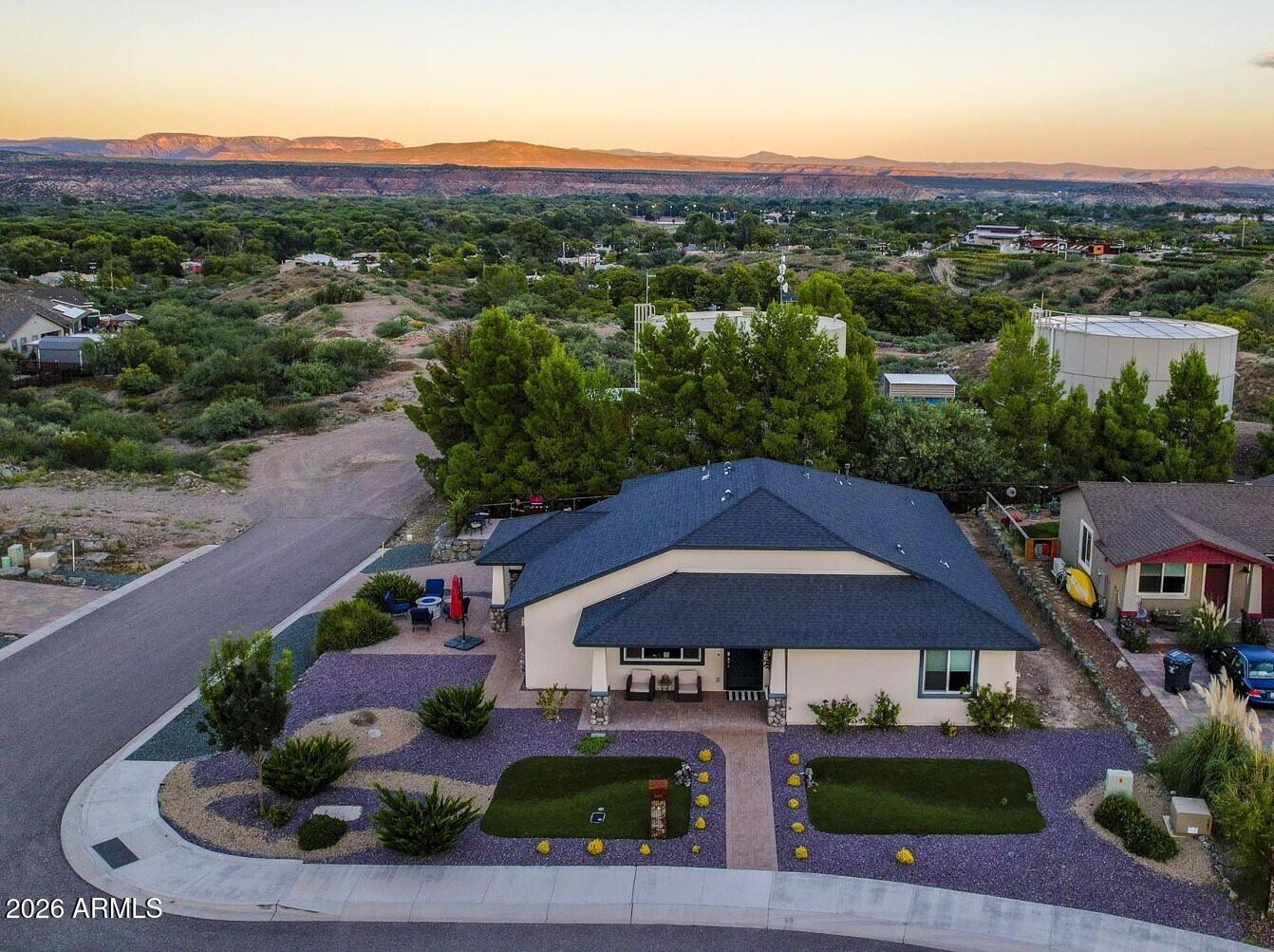 489 KINDRA HEIGHTS Road