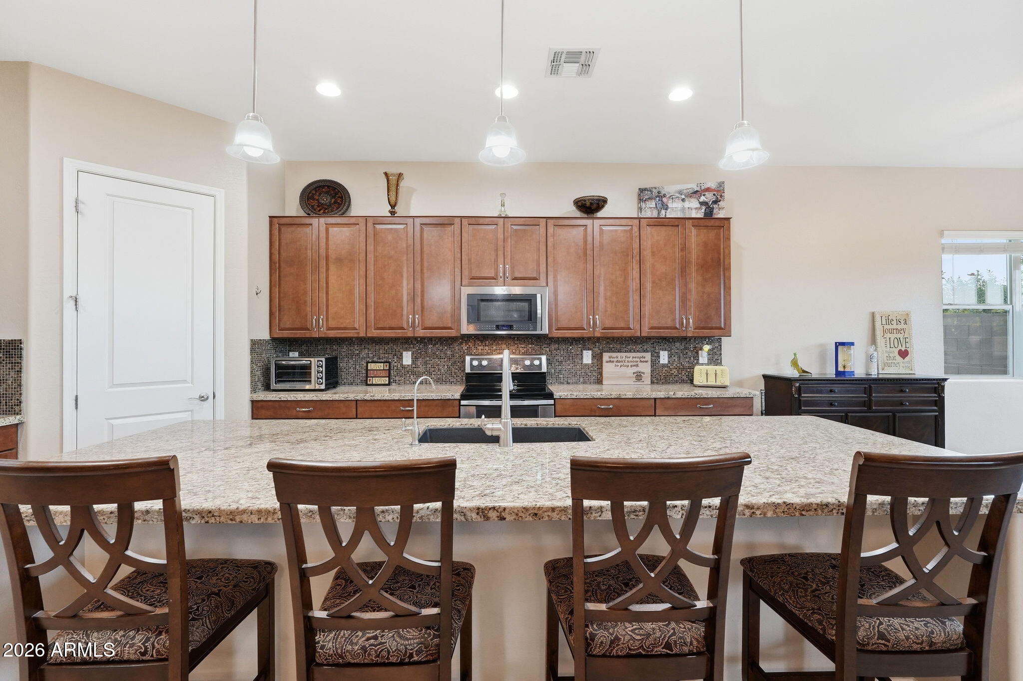 9364 W CASHMAN Drive