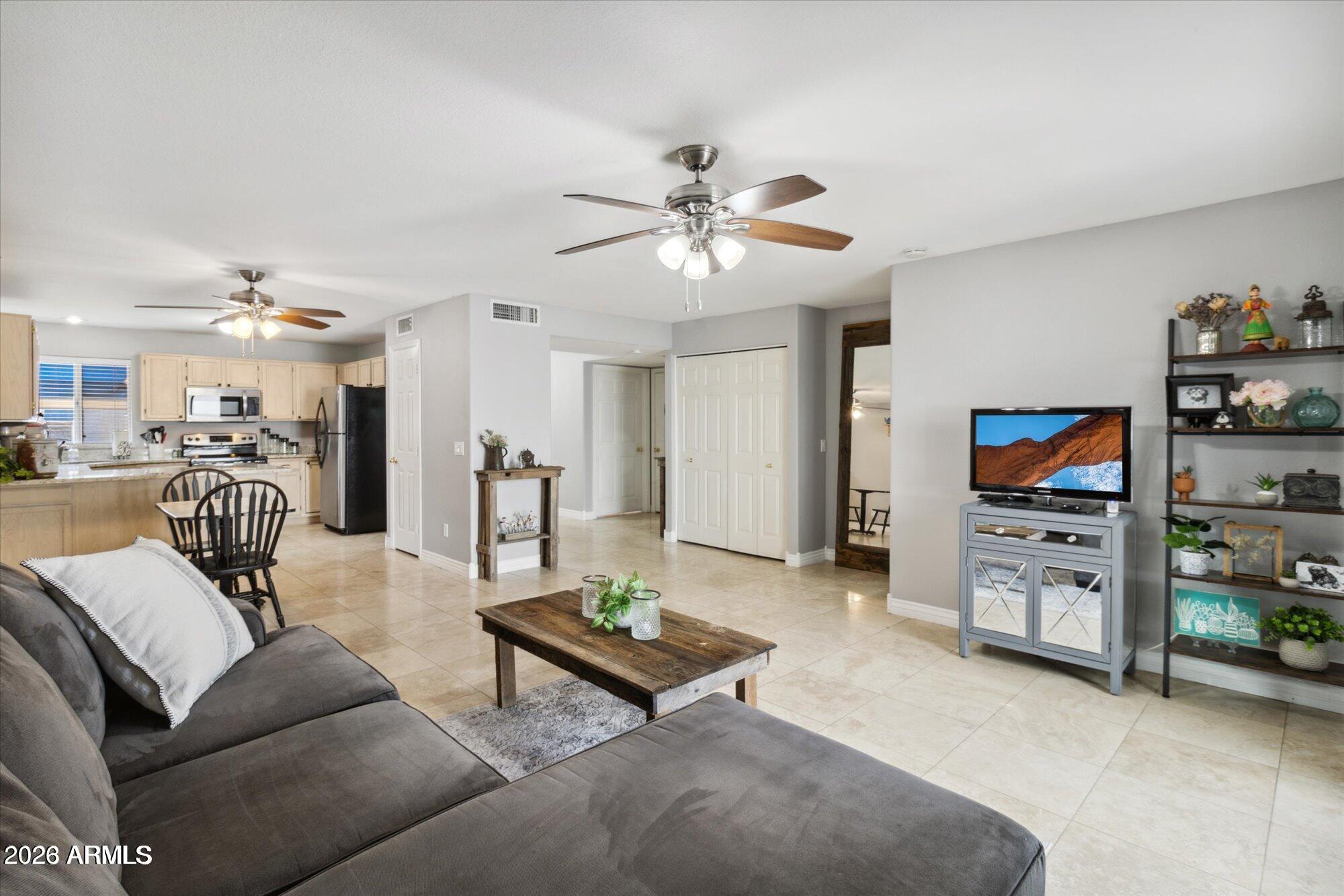 220 N 22ND Place 1011