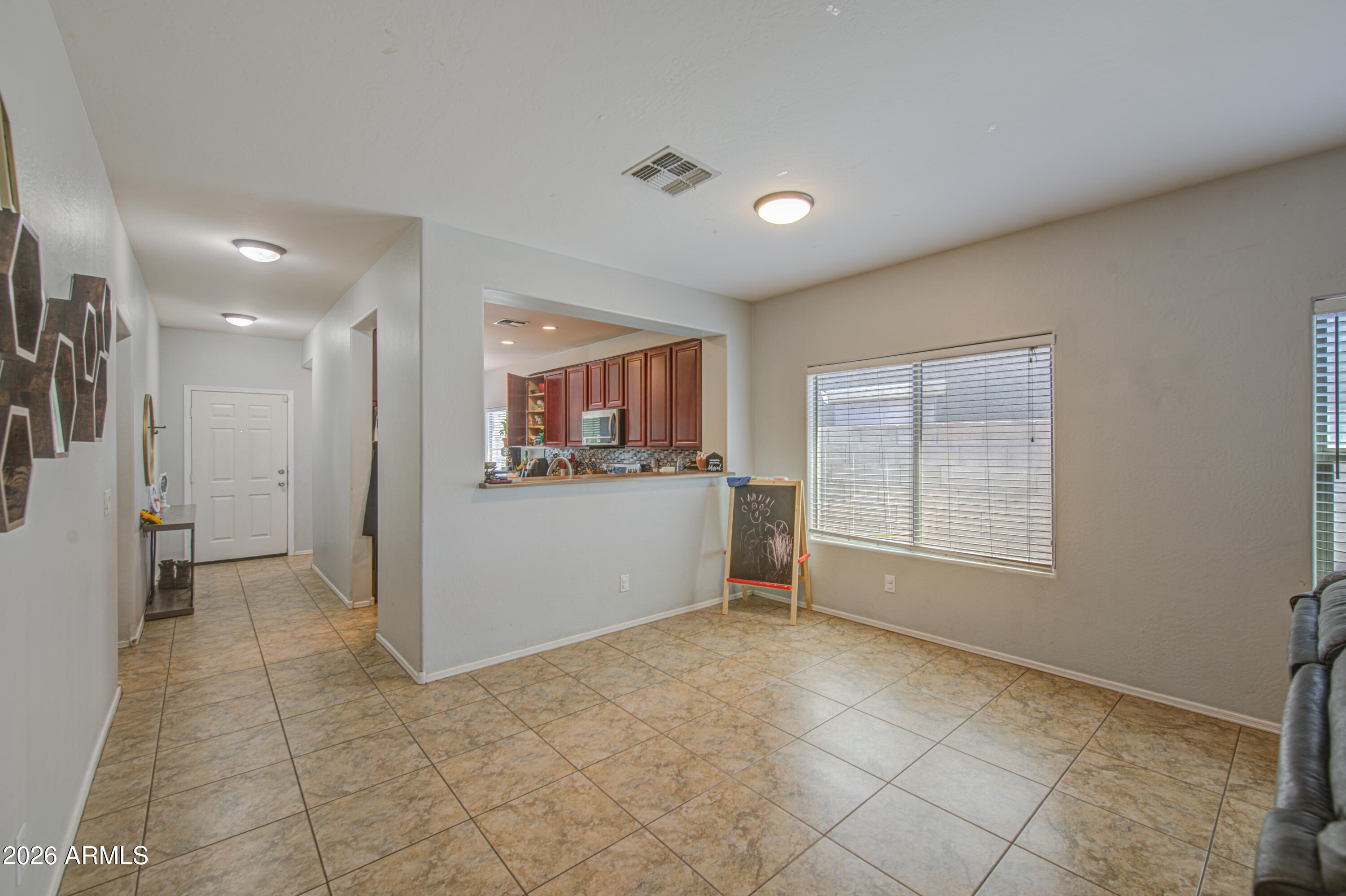1237 W GREEN TREE Drive
