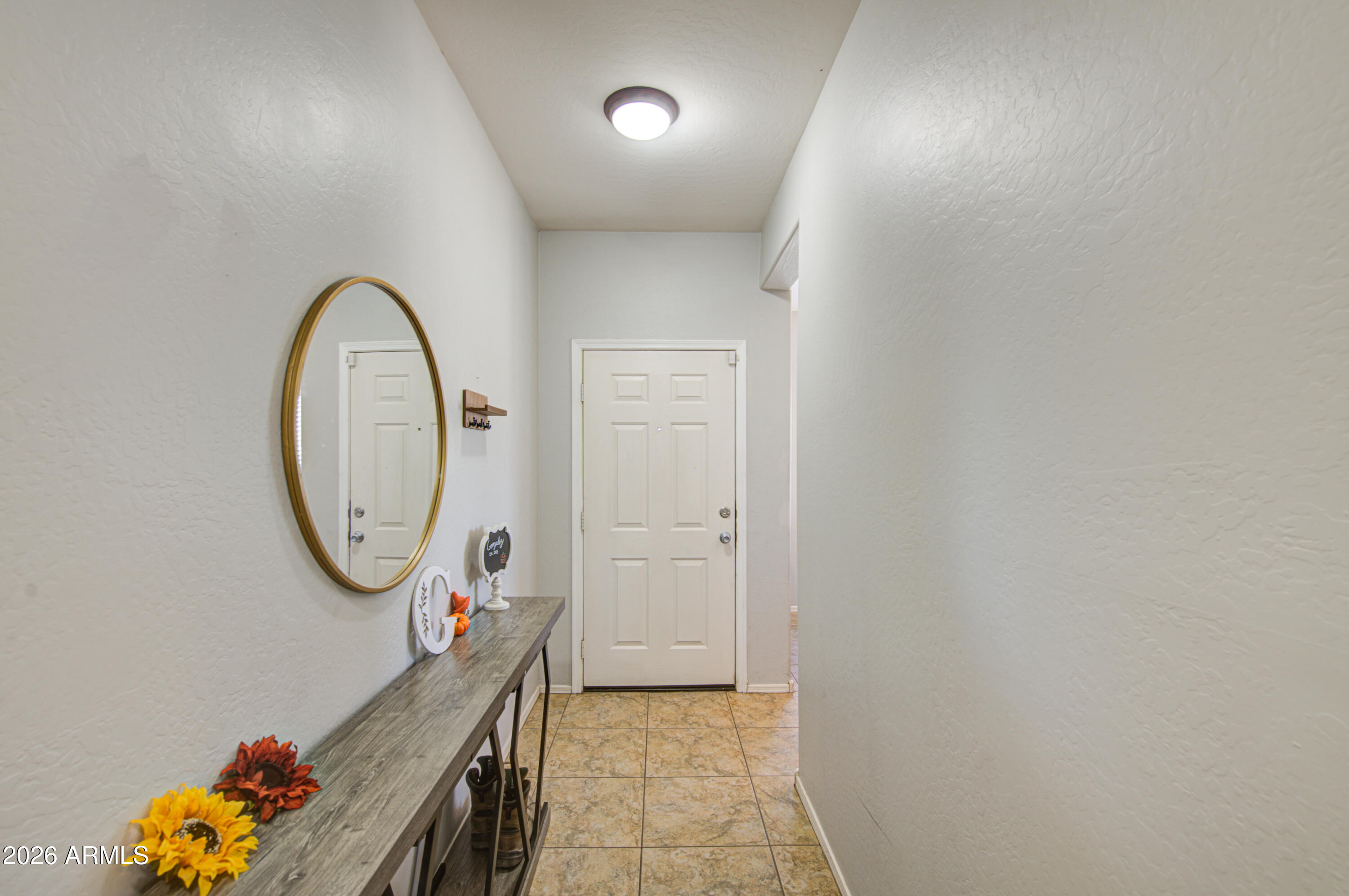 1237 W GREEN TREE Drive