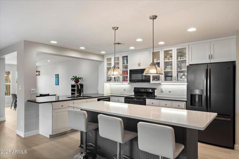 7800 E VIA DEL FUTURO -- E Scottsdale AZ 85258