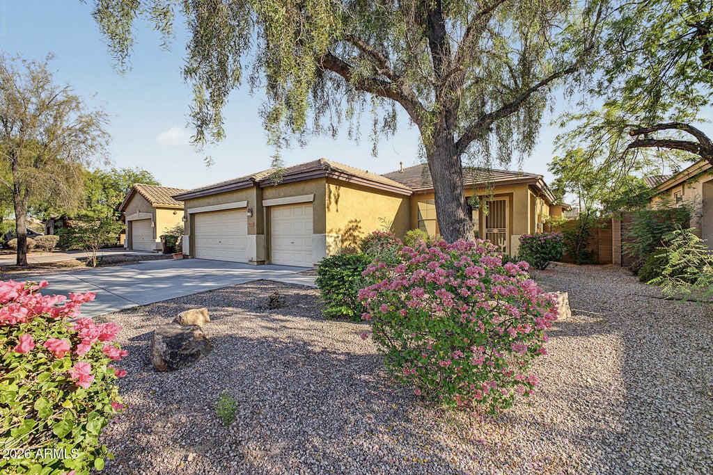 Photo of 8567 W Brown Street, Peoria, AZ 85345 (MLS # 7085801)
