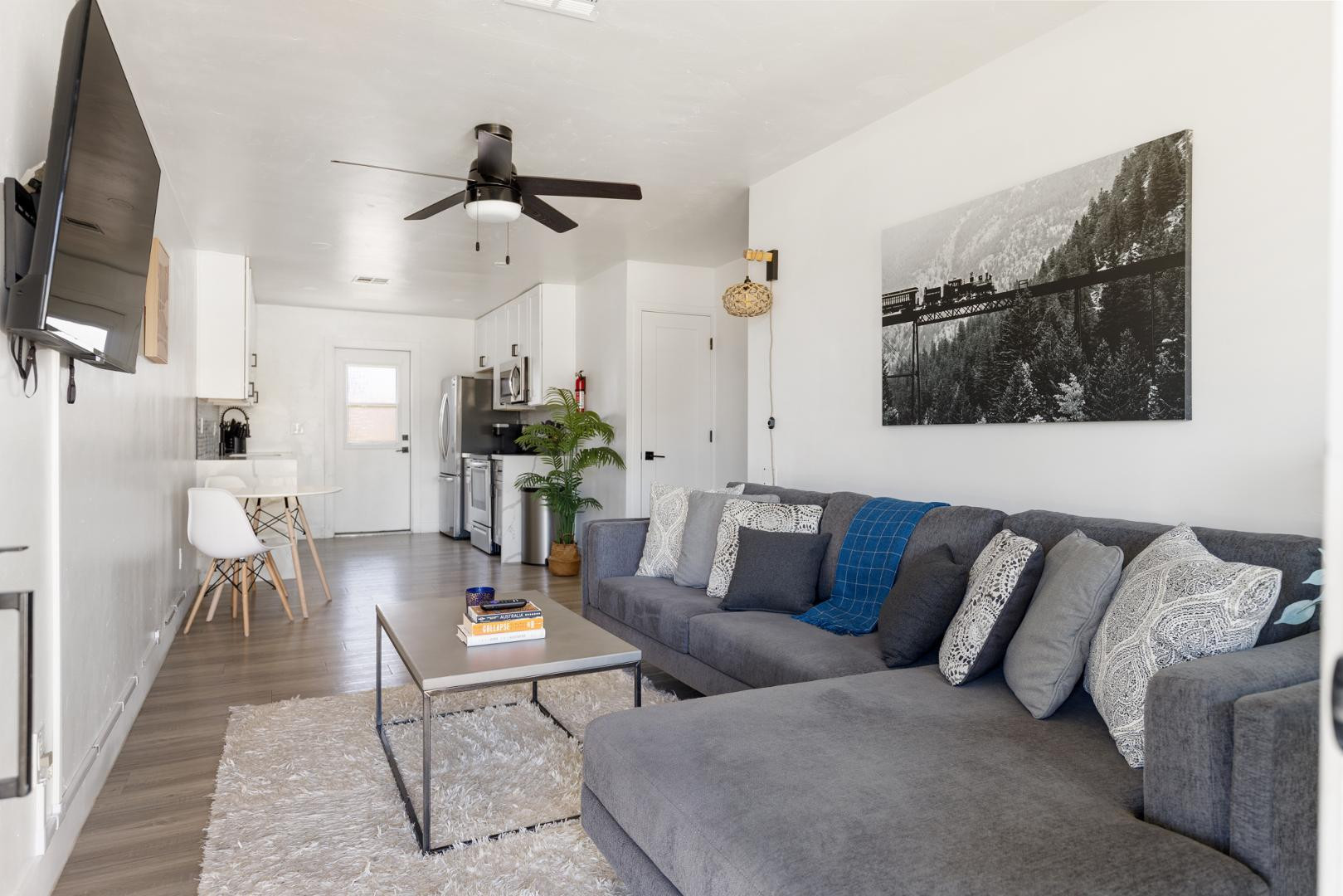 6616 E Avalon Drive 4