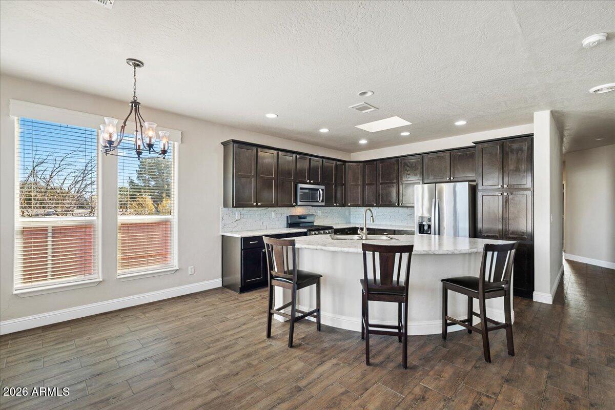 301 E COTTONWOOD Drive