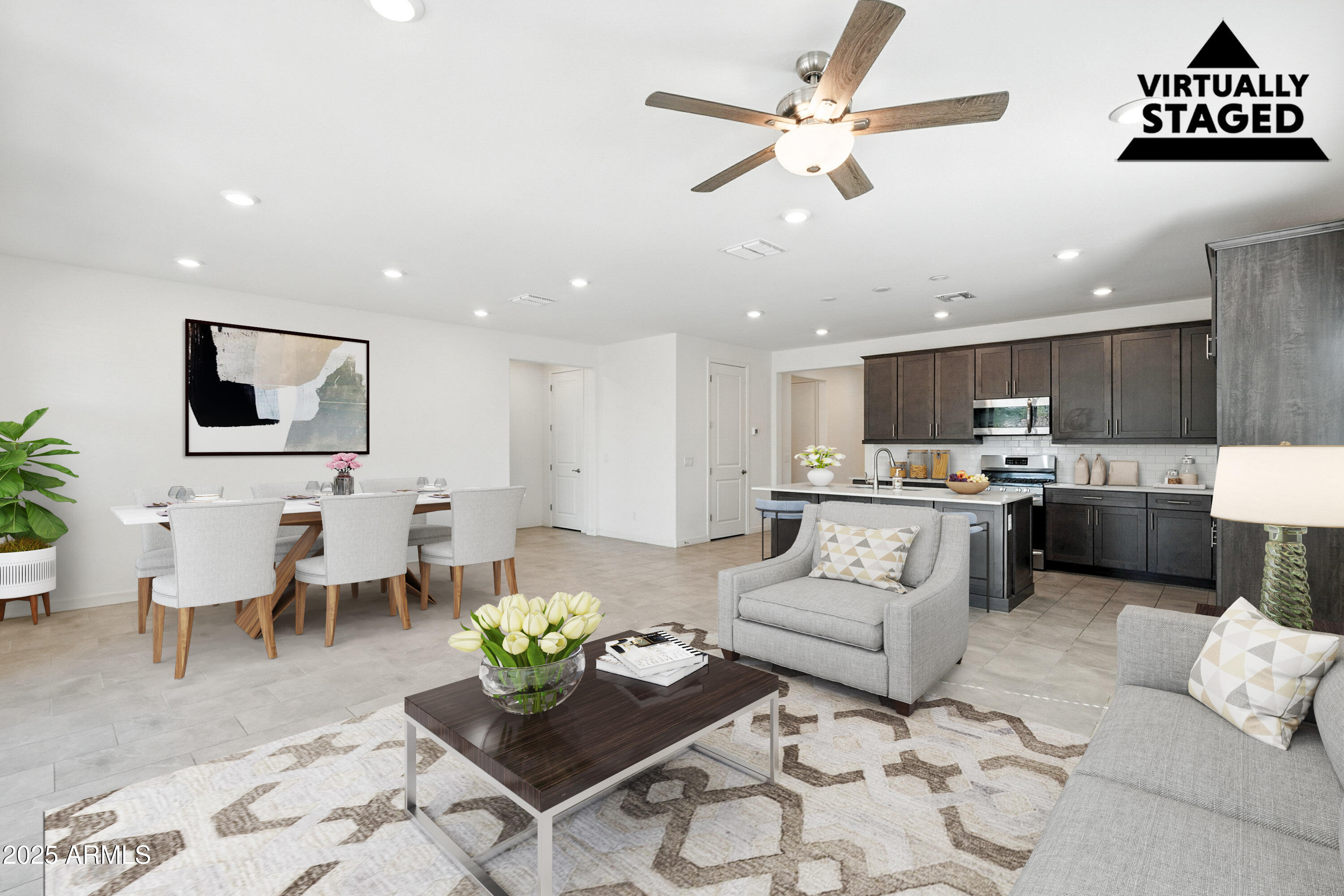 2816 W POLLACK Street