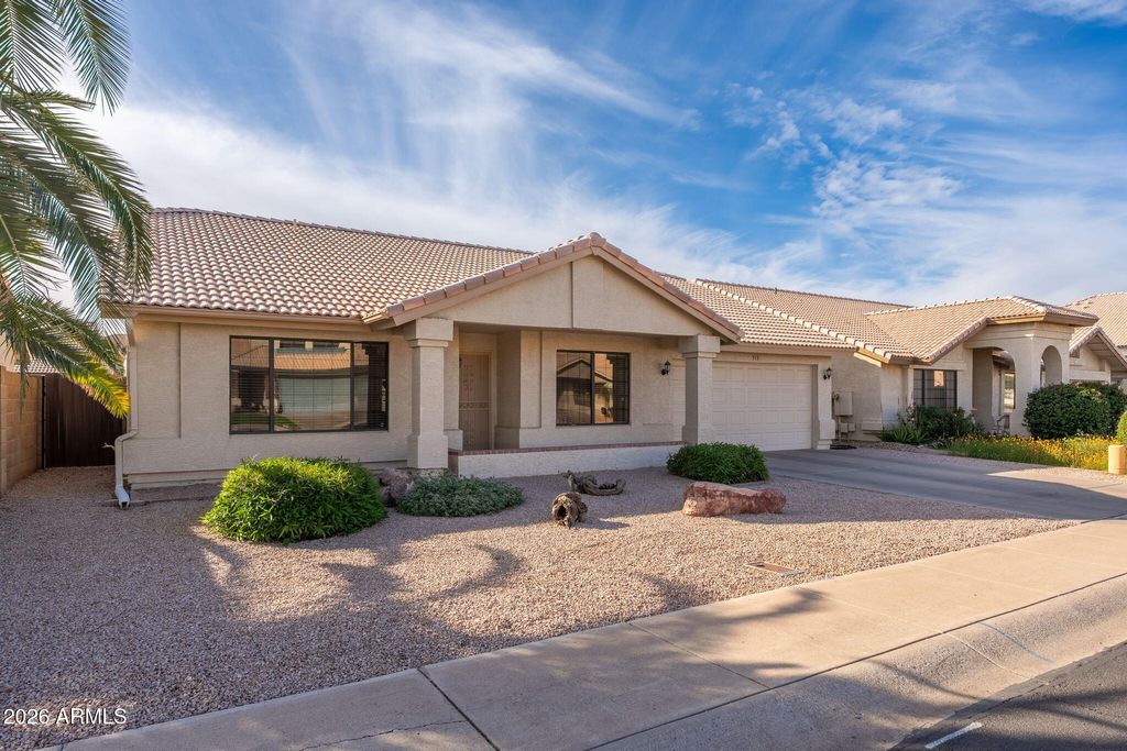 Photo of 513 W Silver Creek Road, Gilbert, AZ 85233 (MLS # 6976948)