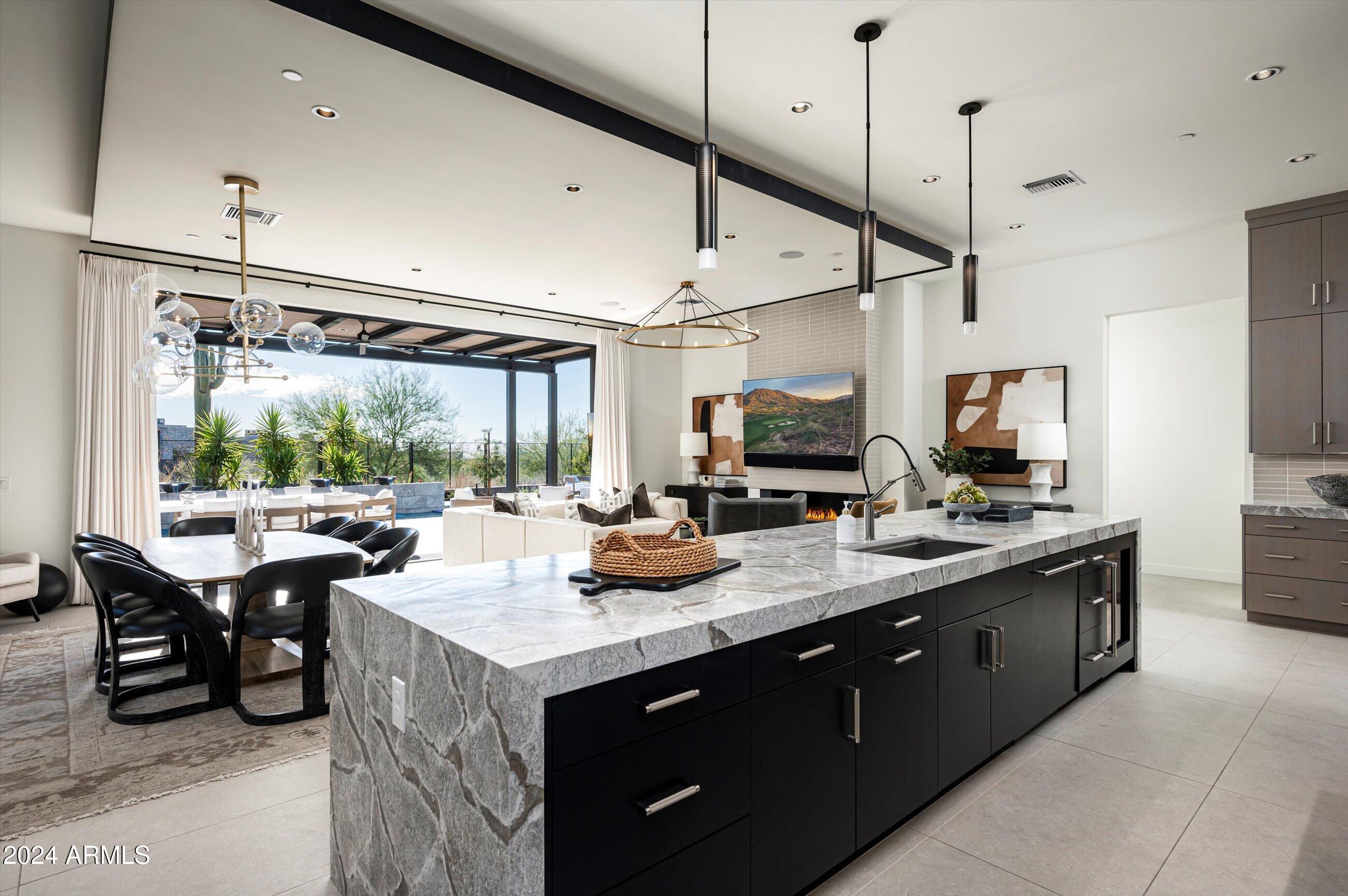 DESERT MOUNTAIN PARCEL 19 CONDOMINIUMS PHASE 2 - Residential