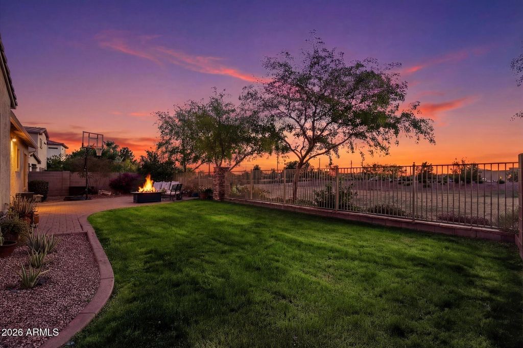 Photo of 3118 S Colonial Street, Gilbert, AZ 85295 (MLS # 6998306)