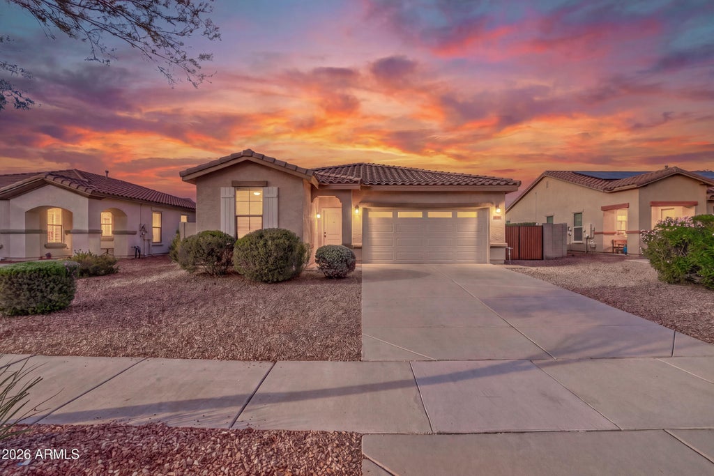 Photo of 16990 W Gibson Lane, Goodyear, AZ 85338 (MLS # 7090740)