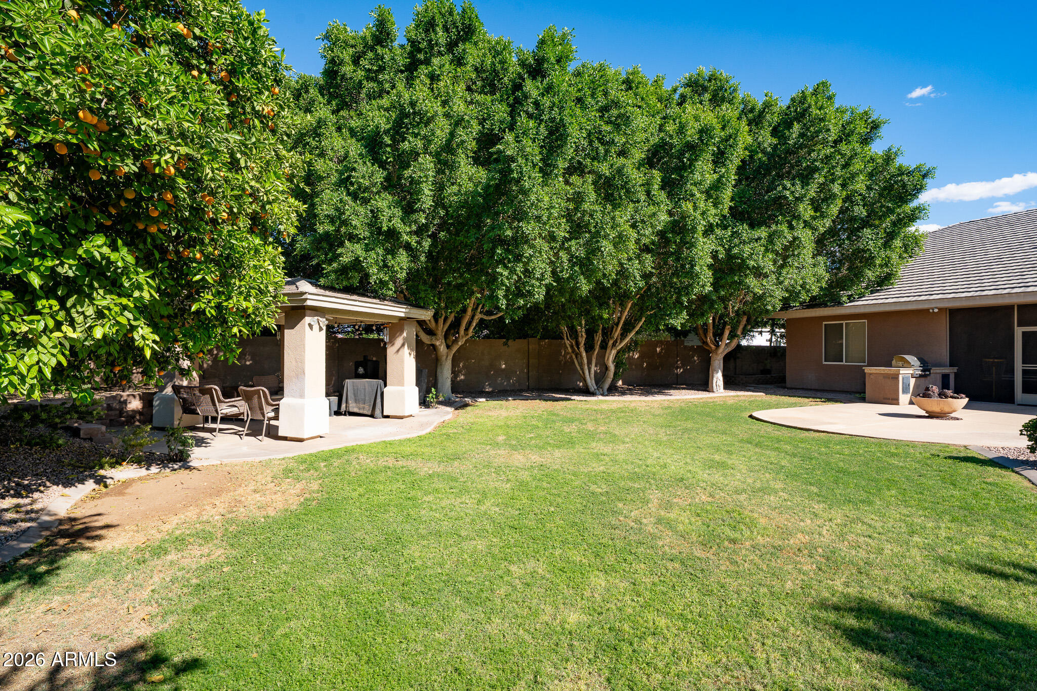 CALLE LEJOS ESTATES - Residential