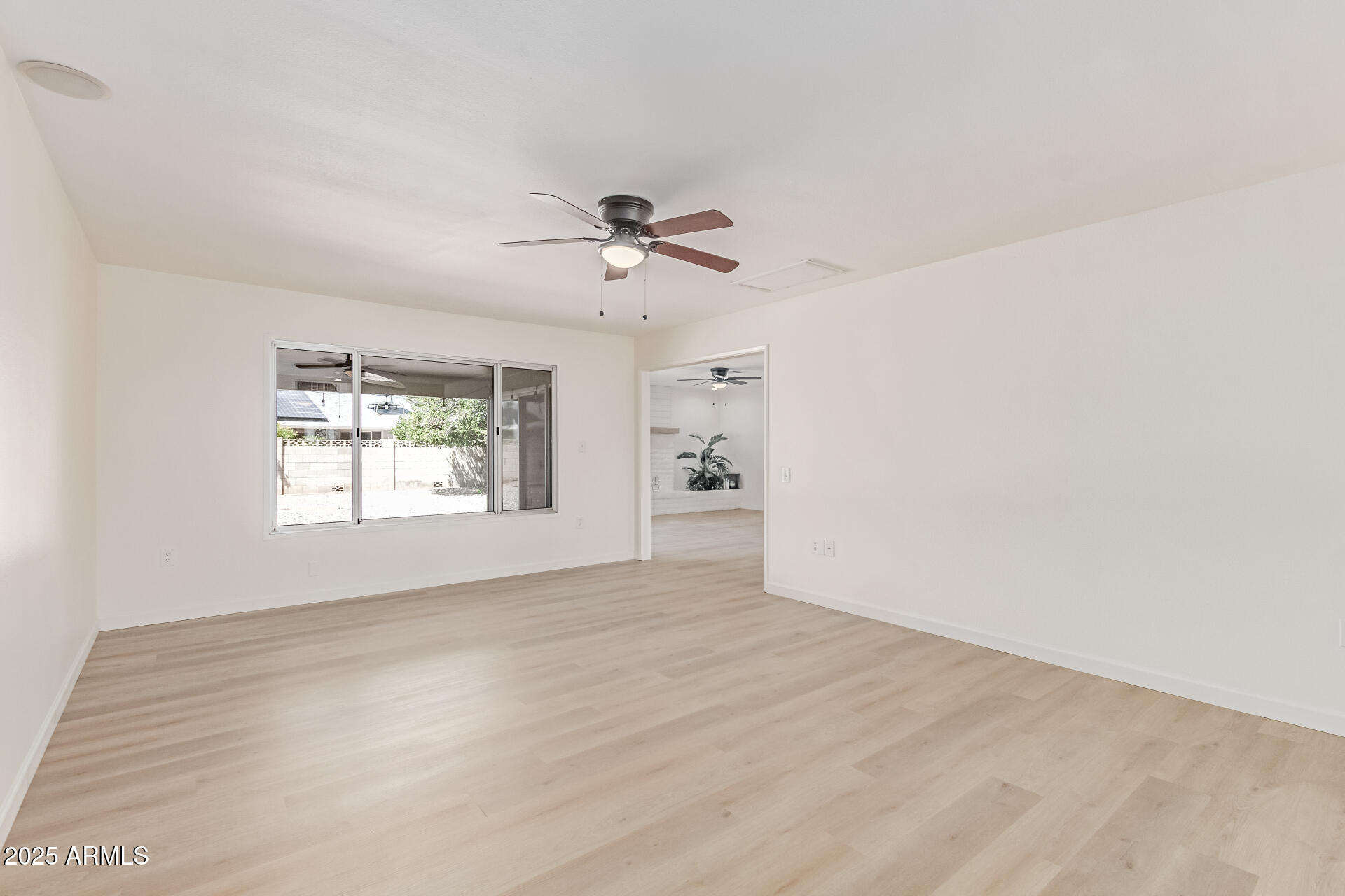 10402 W PONDEROSA Circle