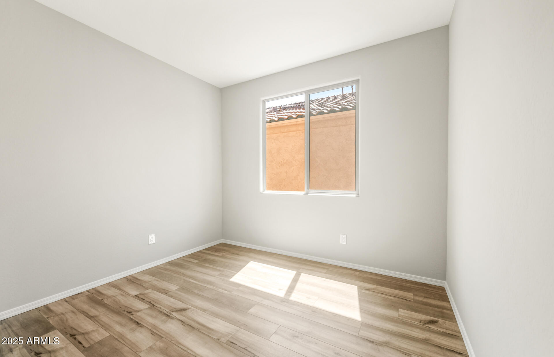 7661 W Meadowlark Way