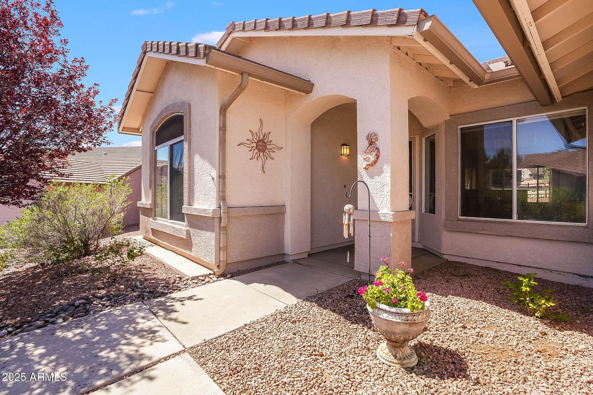 338 S WILD HORSE Way