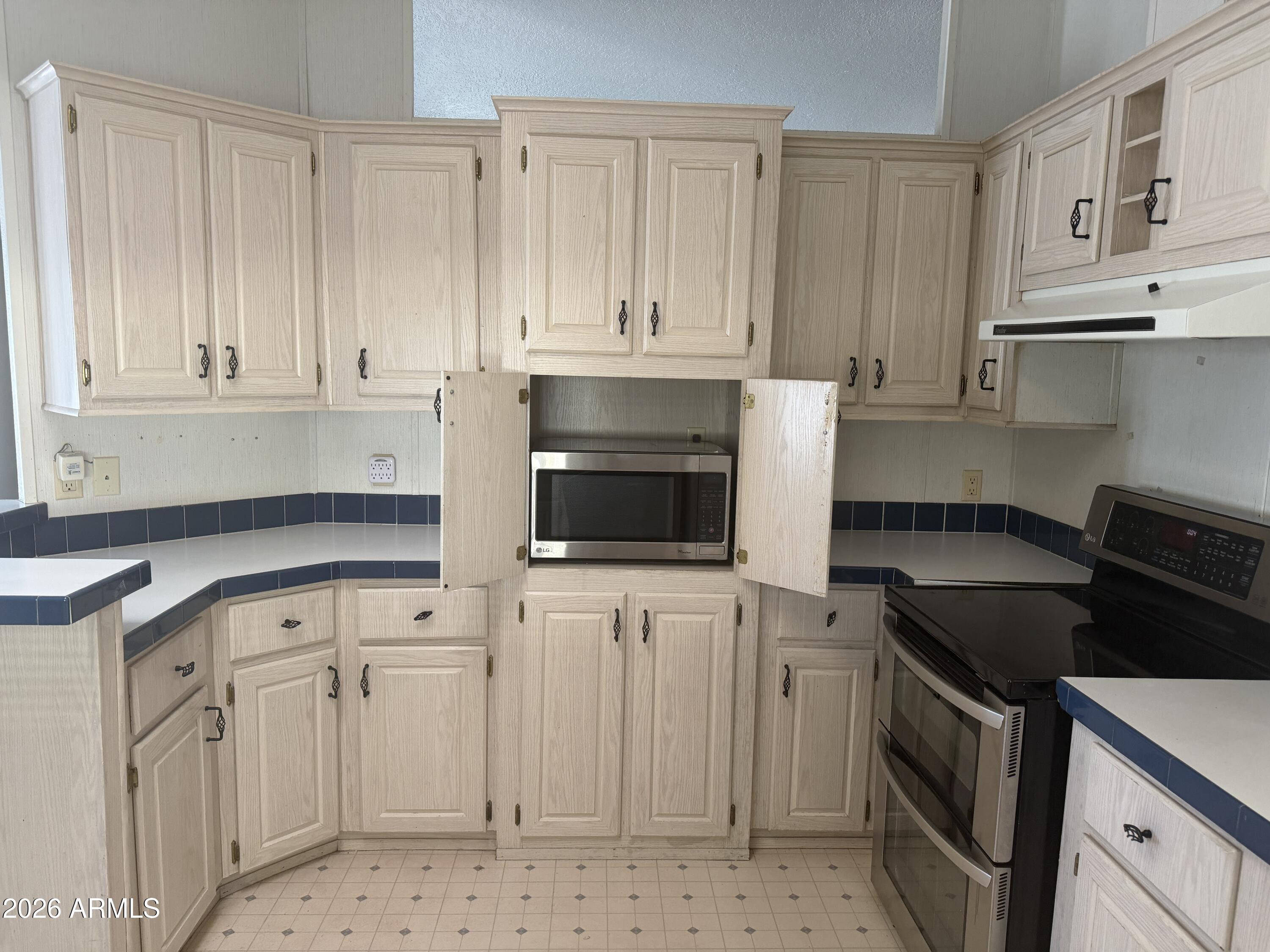 2208 W Baseline Avenue 102