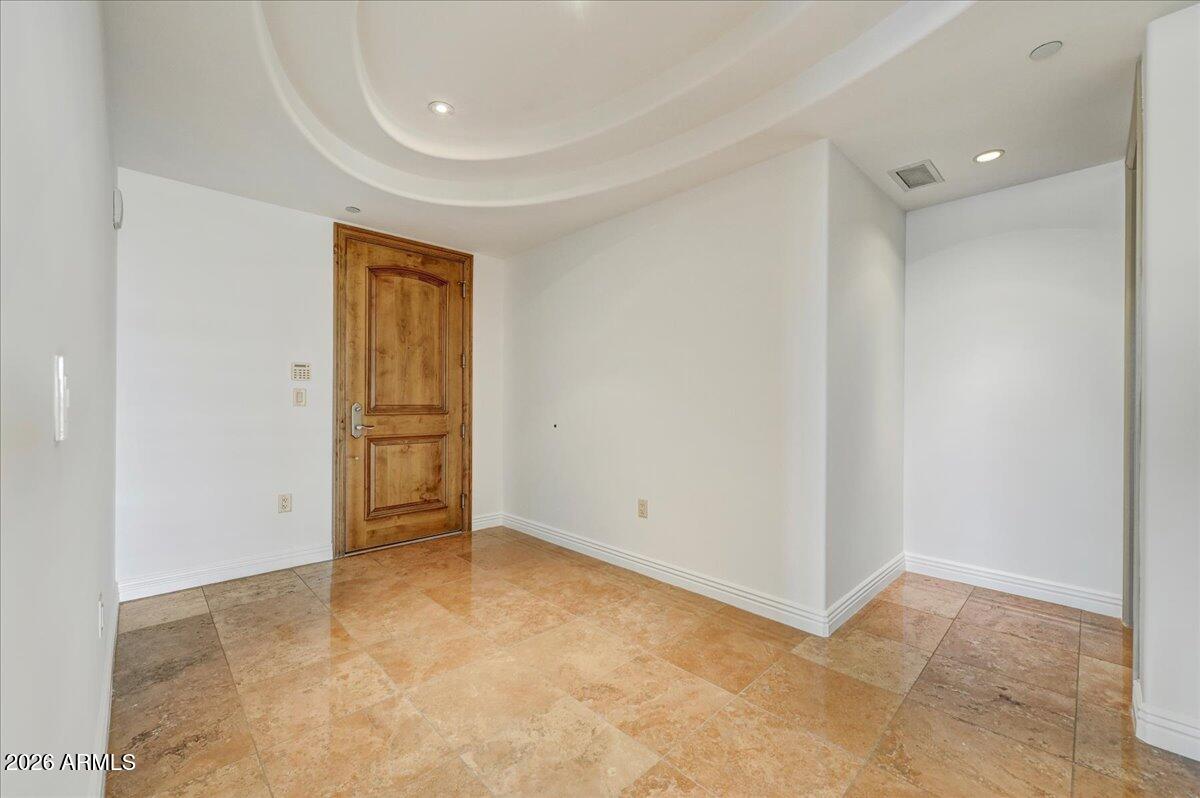 7181 E Camelback Road 610