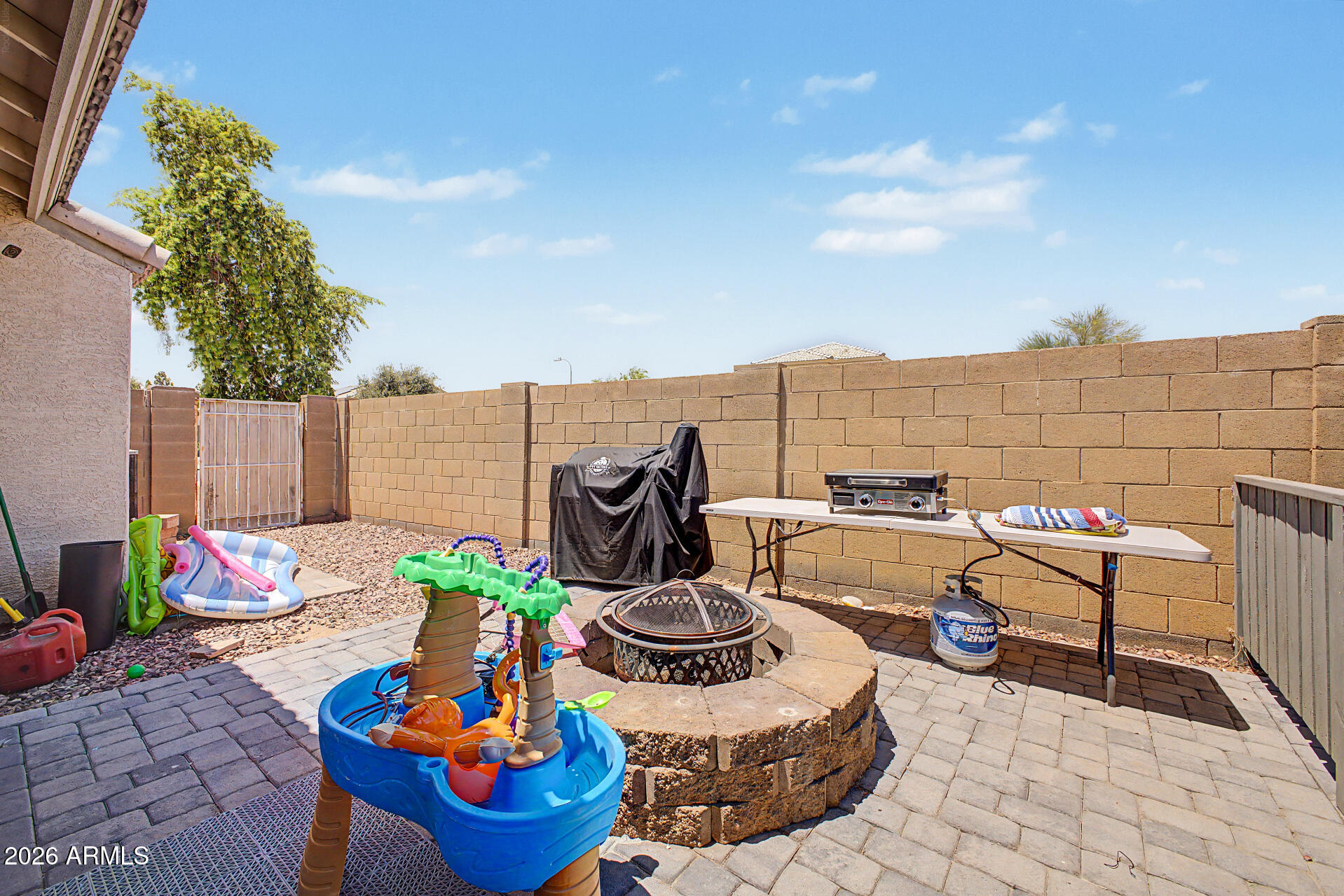 2633 S 81ST Lane
