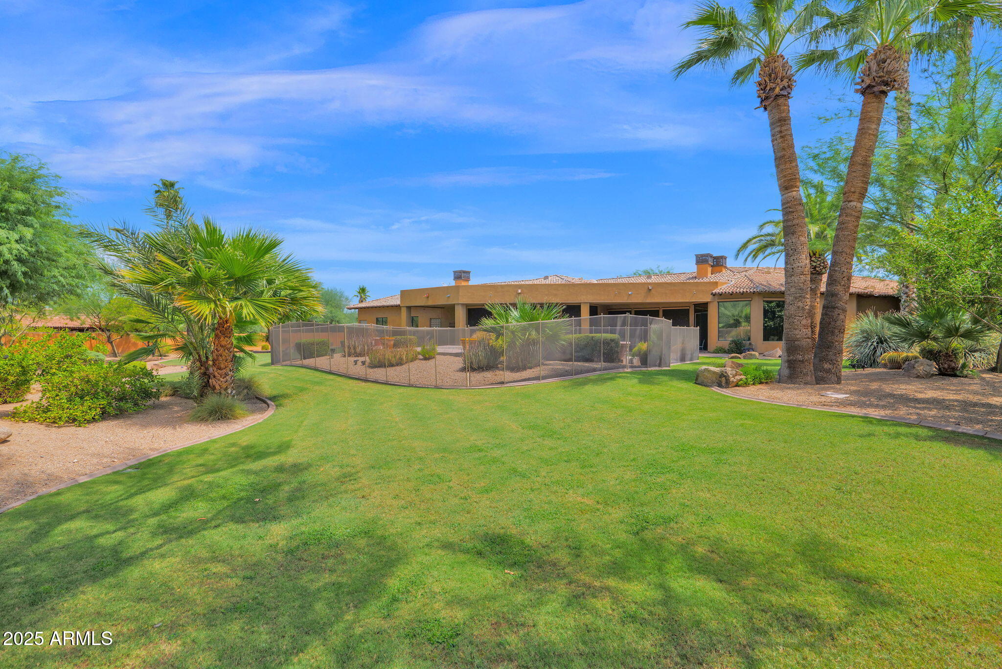 8636 N VIA LA SERENA Lane