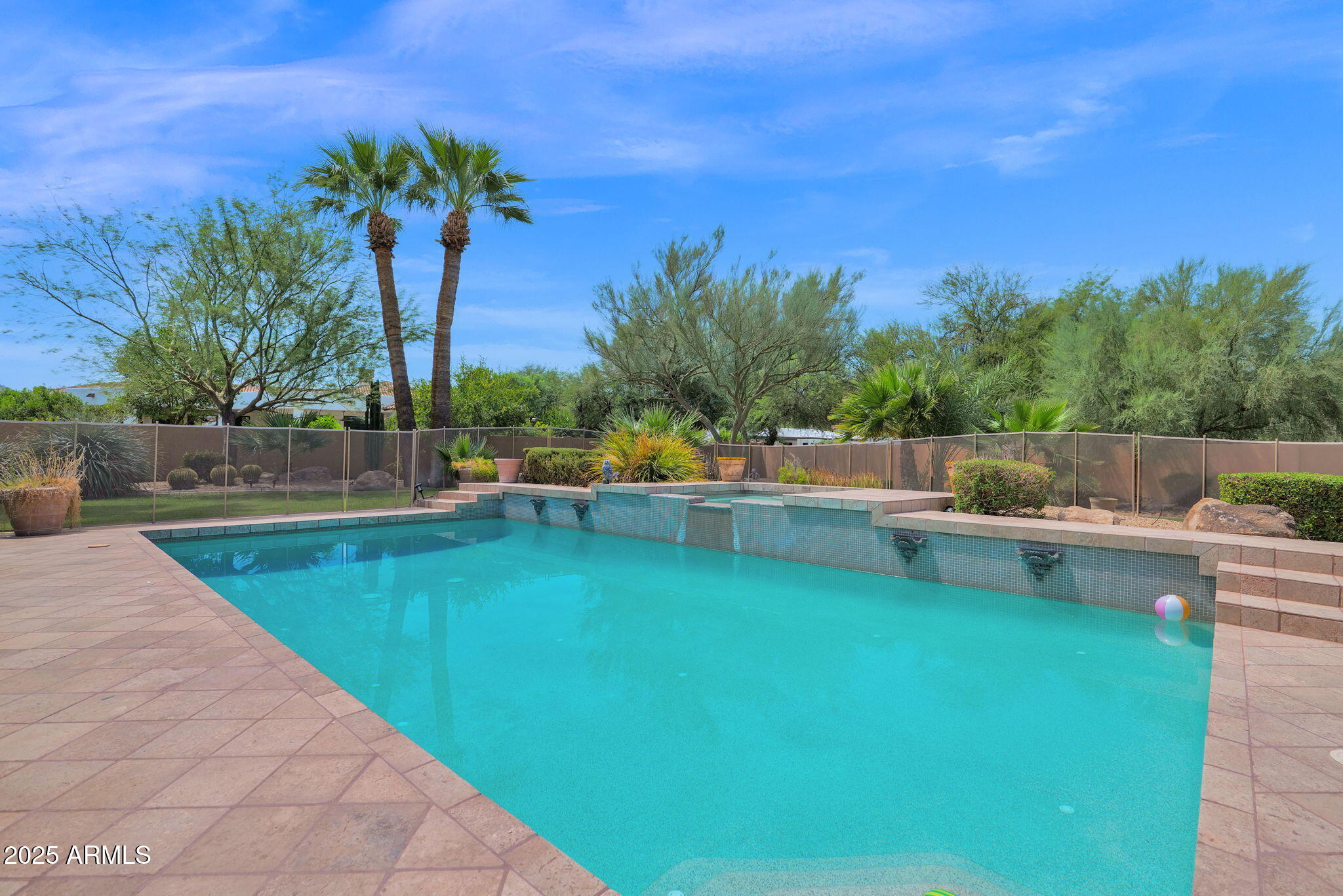8636 N VIA LA SERENA Lane