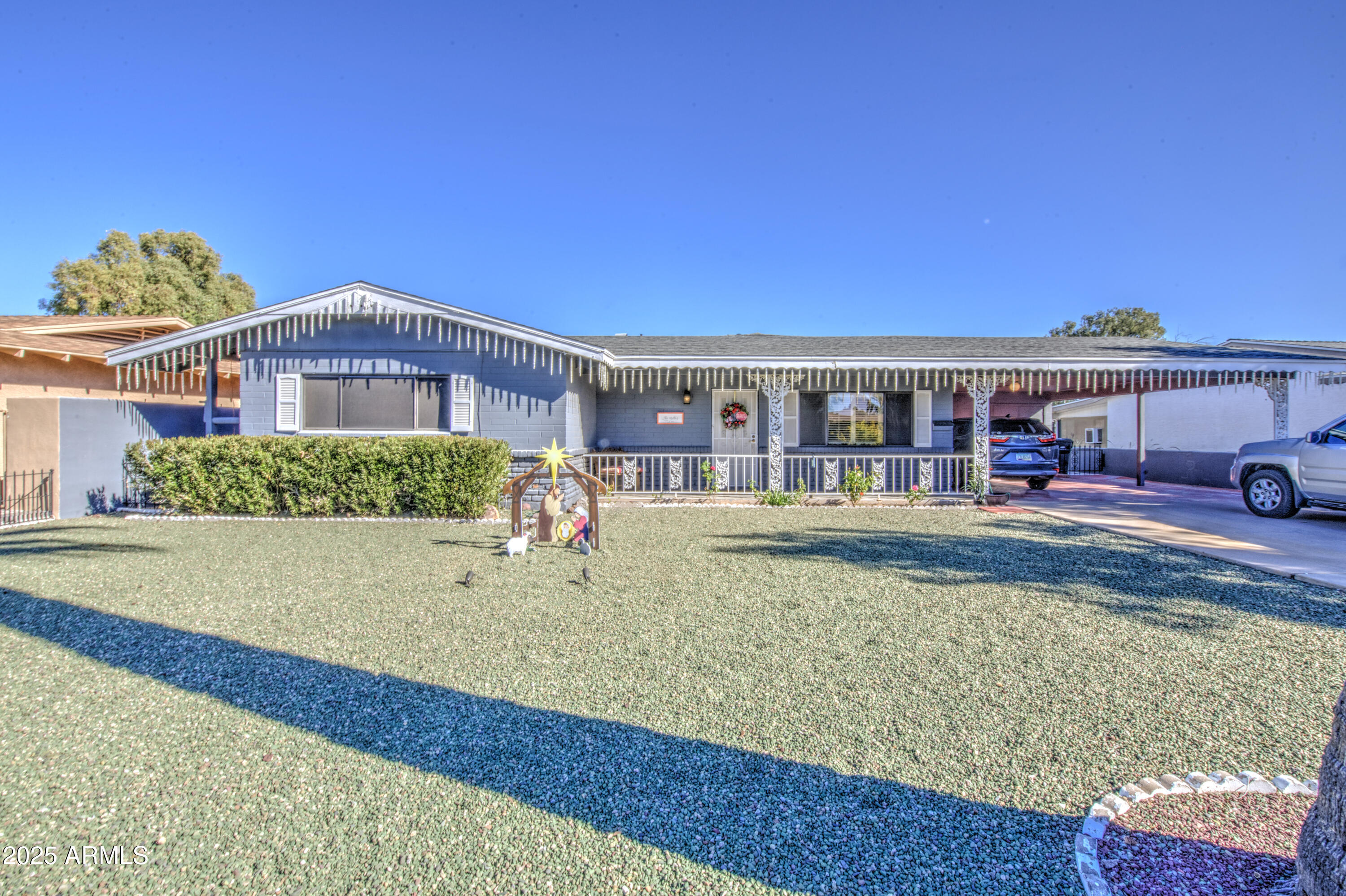 629 S EDGEWATER Drive