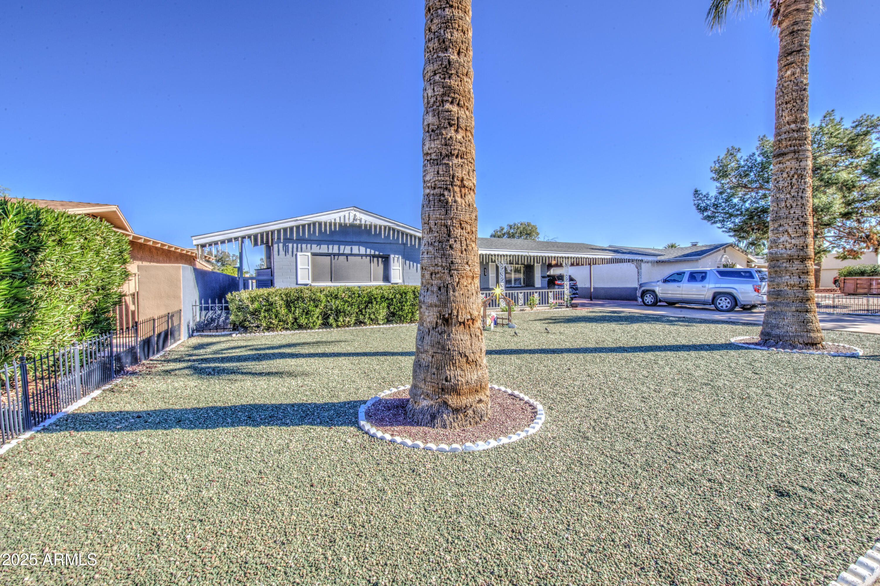 629 S EDGEWATER Drive