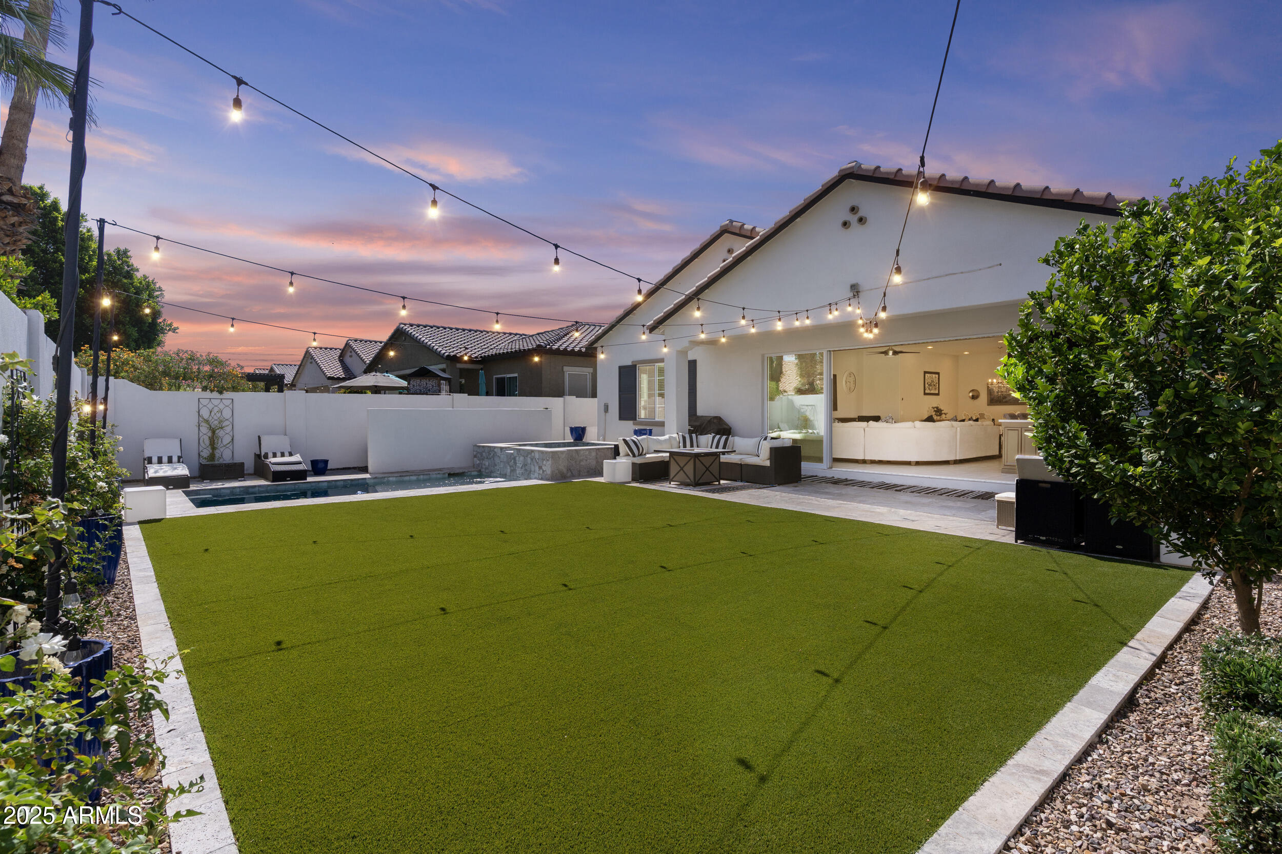 1508 E LEXINGTON Avenue