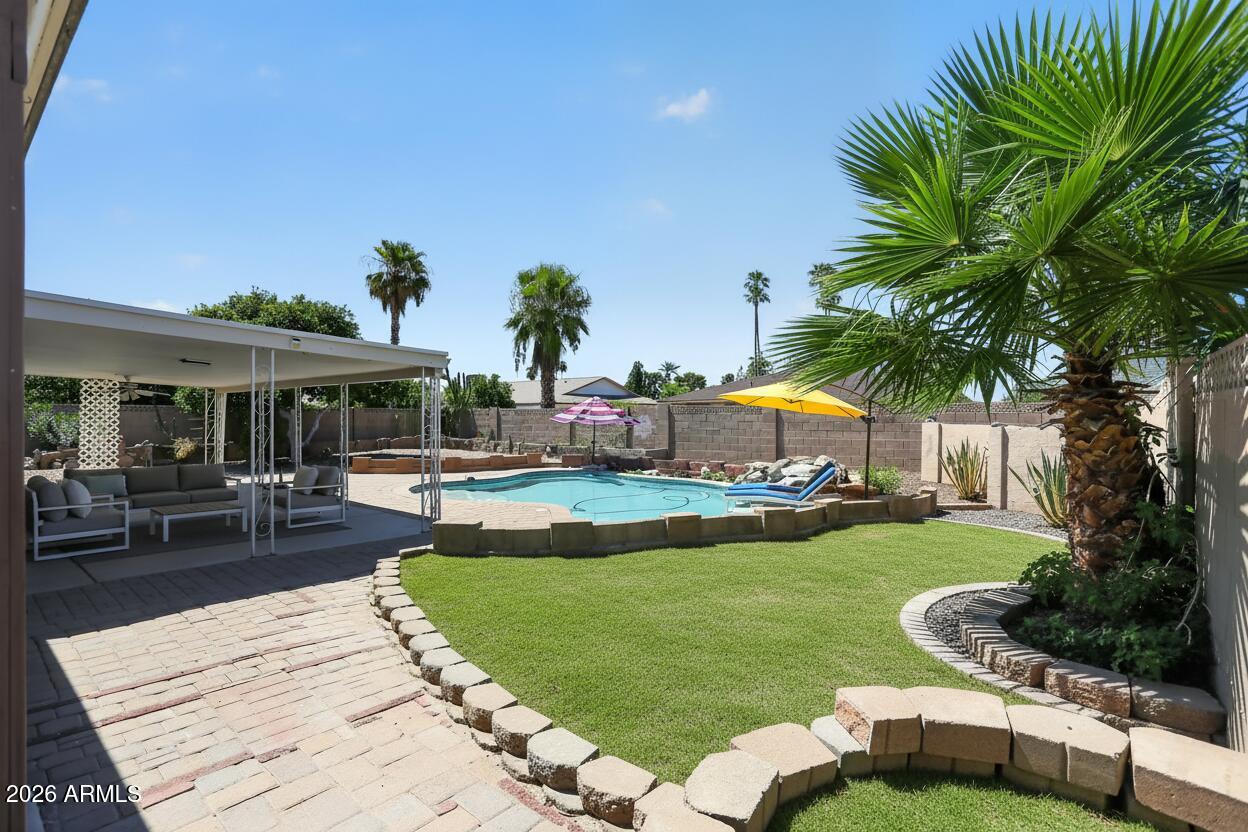 10613 W MEADE Drive