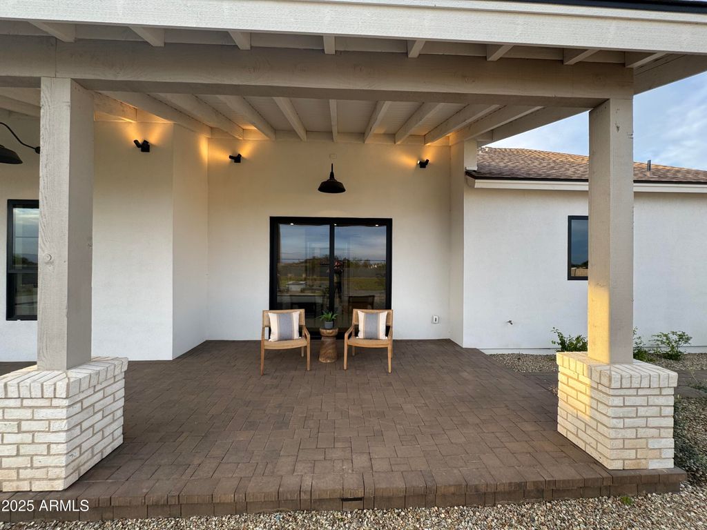 listing image 74