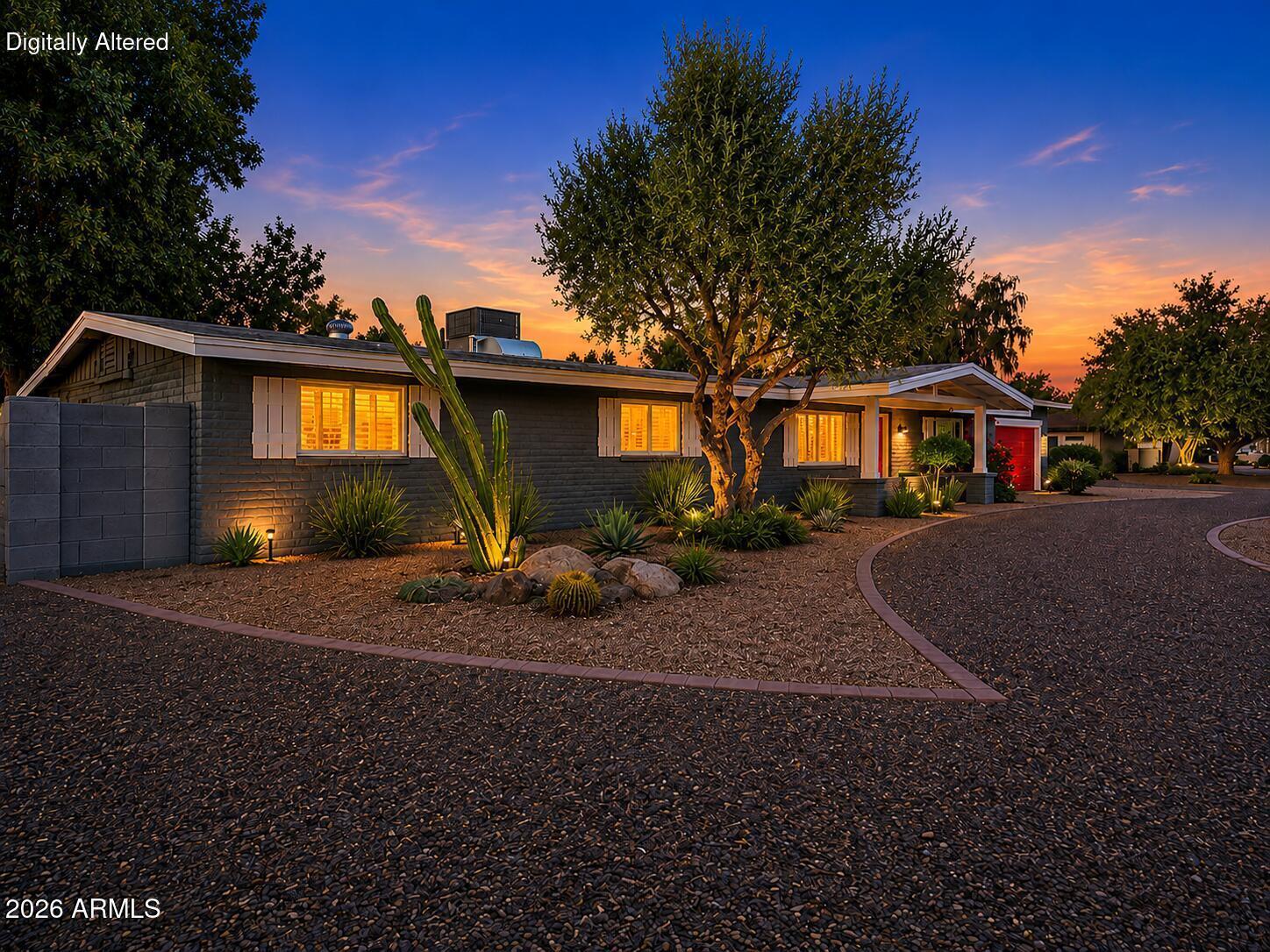 7116 E JENAN Drive