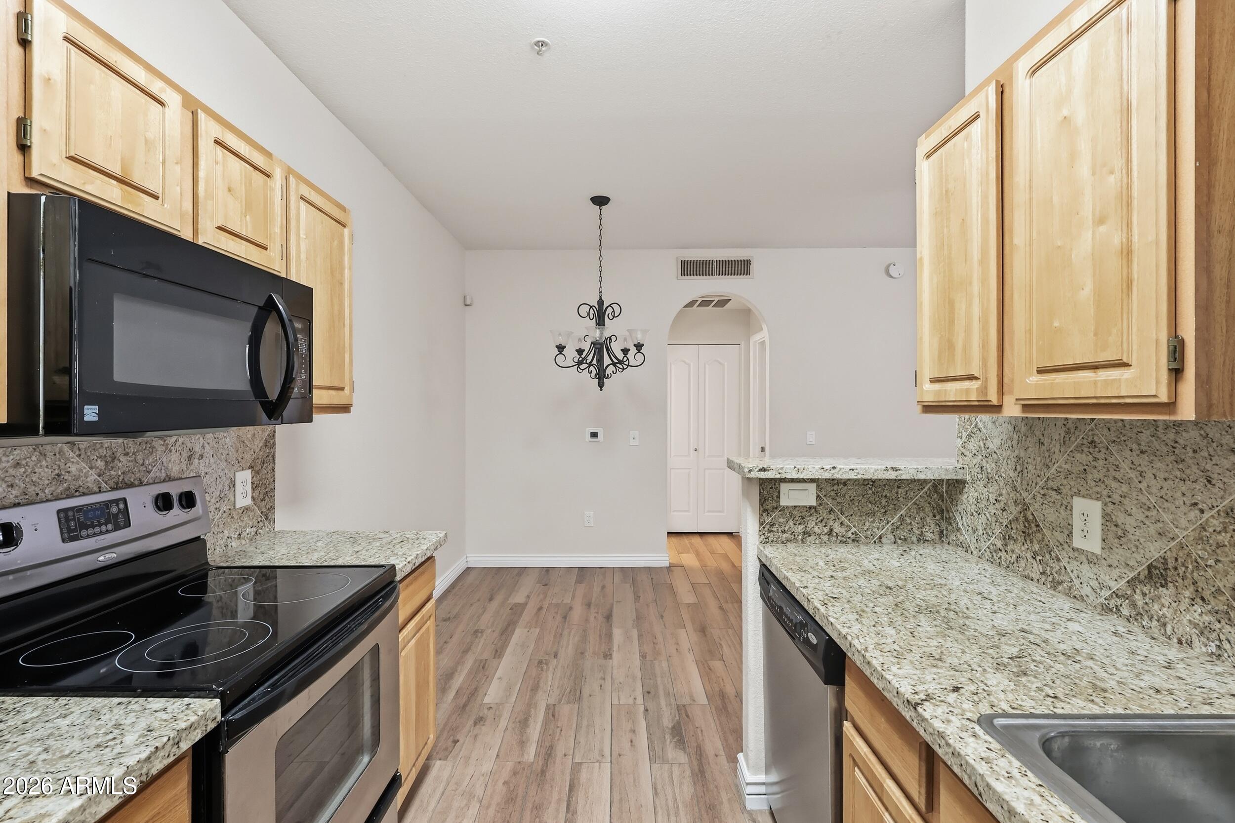 2929 W YORKSHIRE Drive 1096