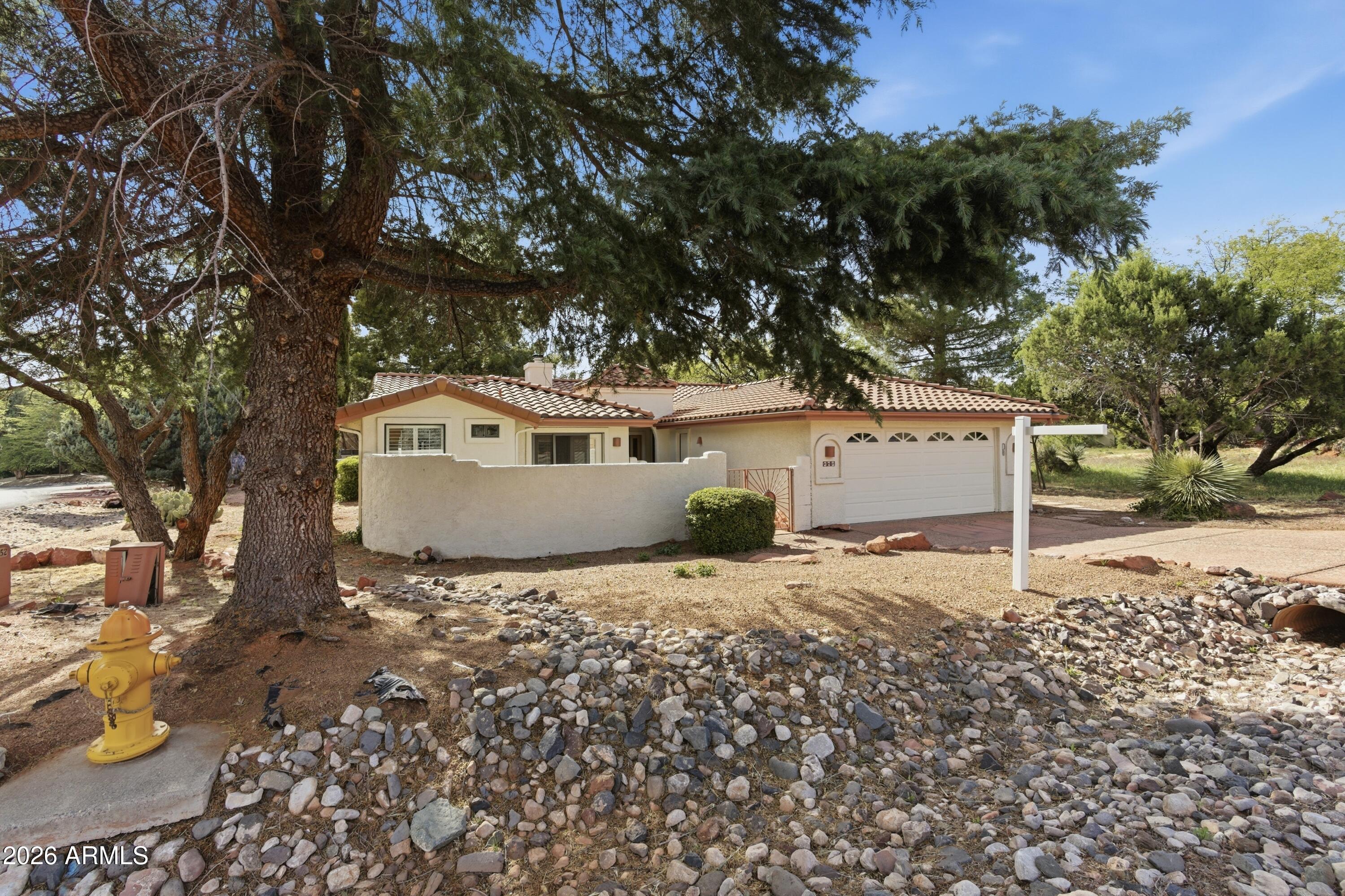 375 INDIAN CLIFFS Road