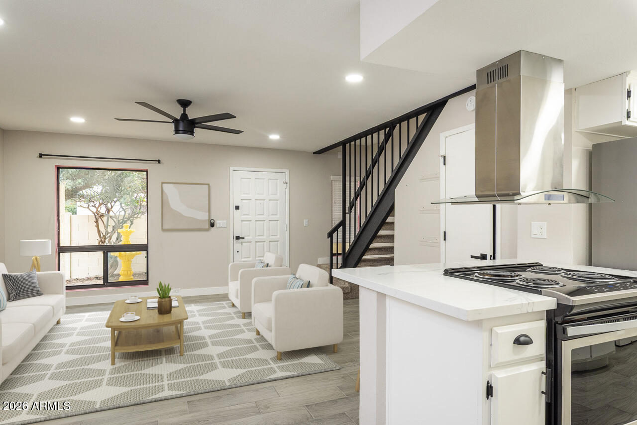 5002 E HAZEL Drive 2