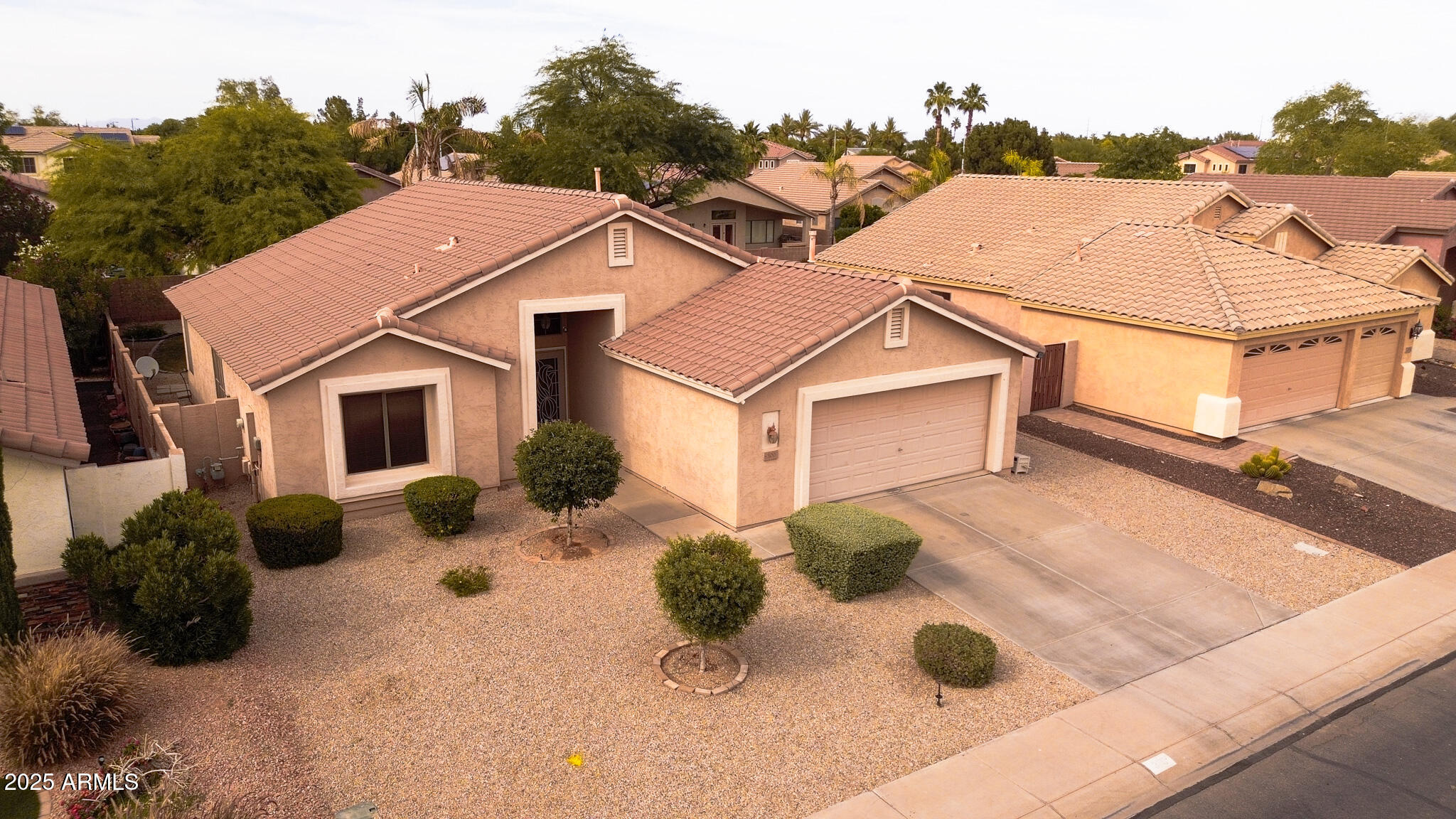 300 W CARDINAL Way