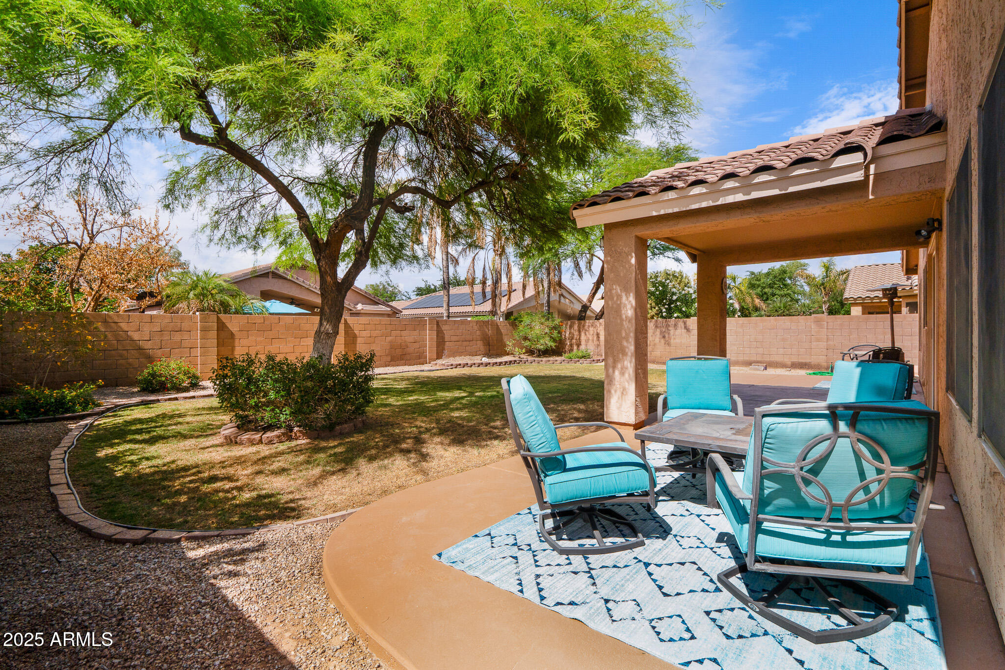 300 W CARDINAL Way