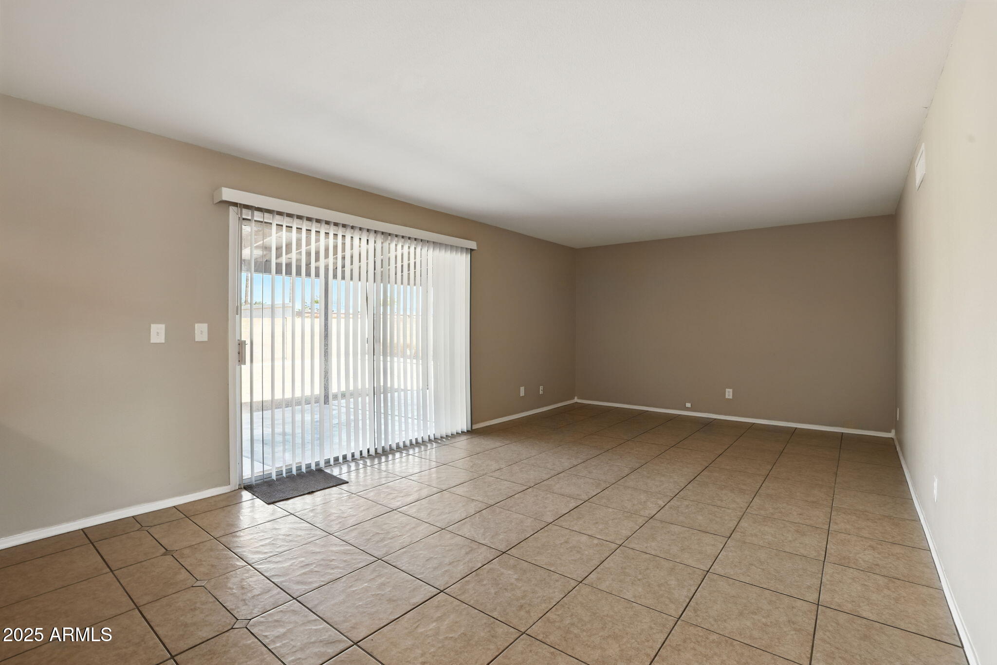 2612 W DUNBAR Drive